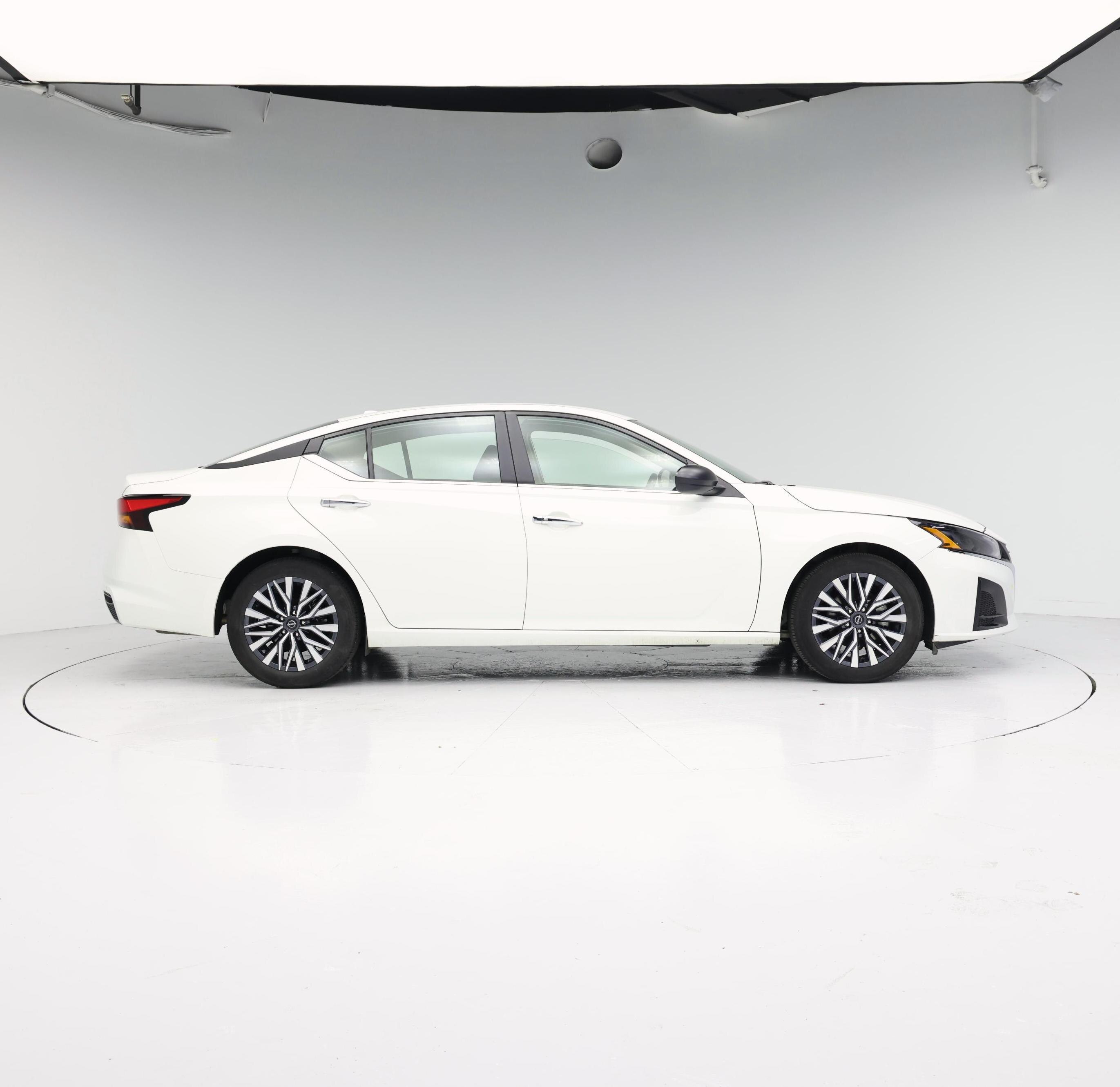 Thumbnail: 2025 Nissan Altima - 7