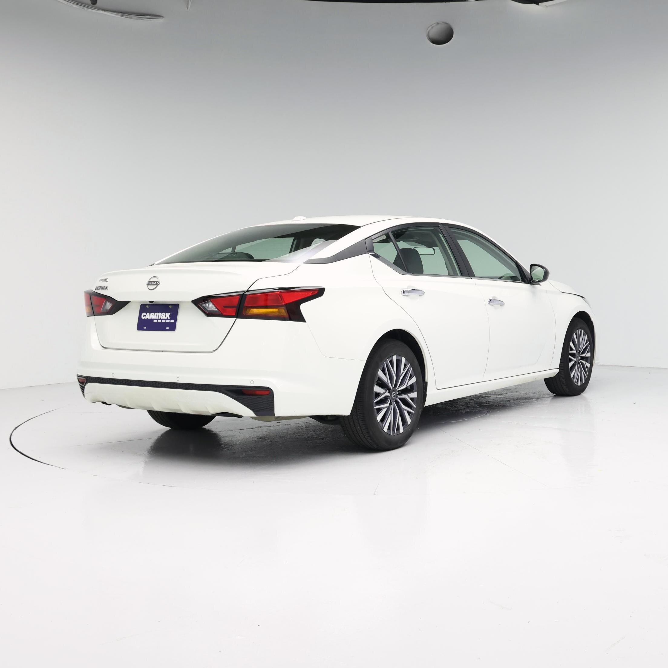 Thumbnail: 2025 Nissan Altima - 8