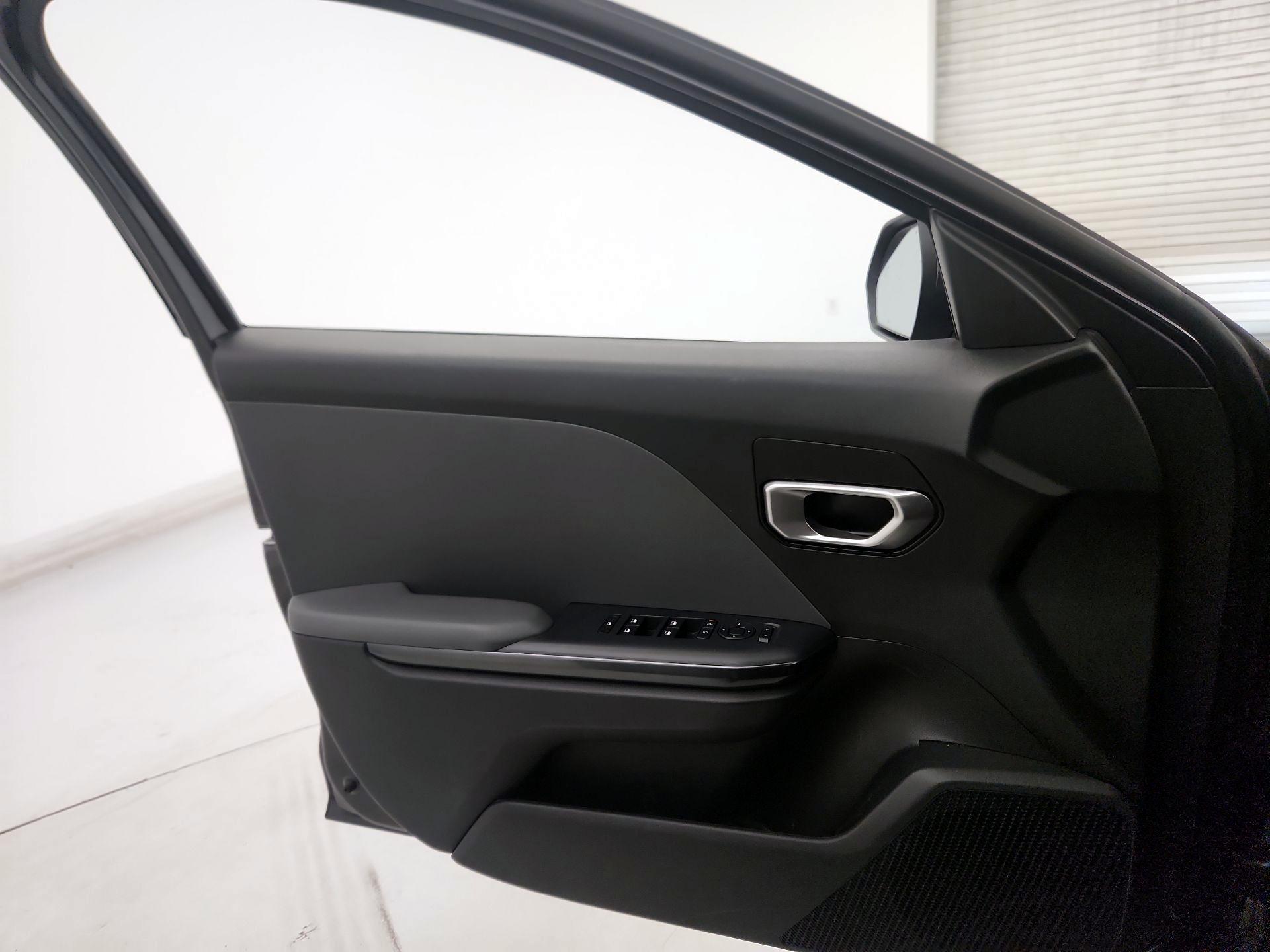 Thumbnail: 2025 Kia K4 - 12