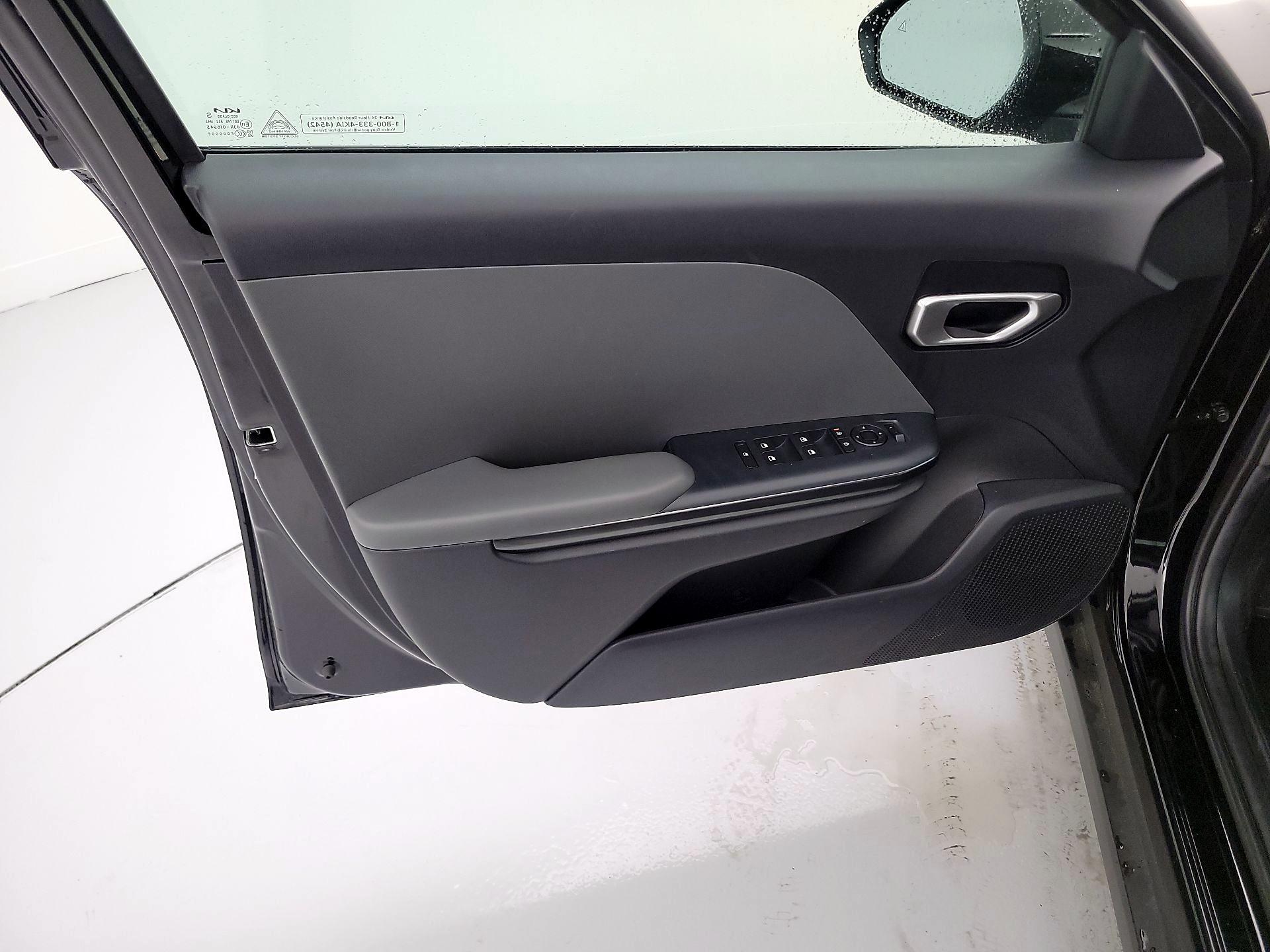 Thumbnail: 2025 Kia K4 - 12