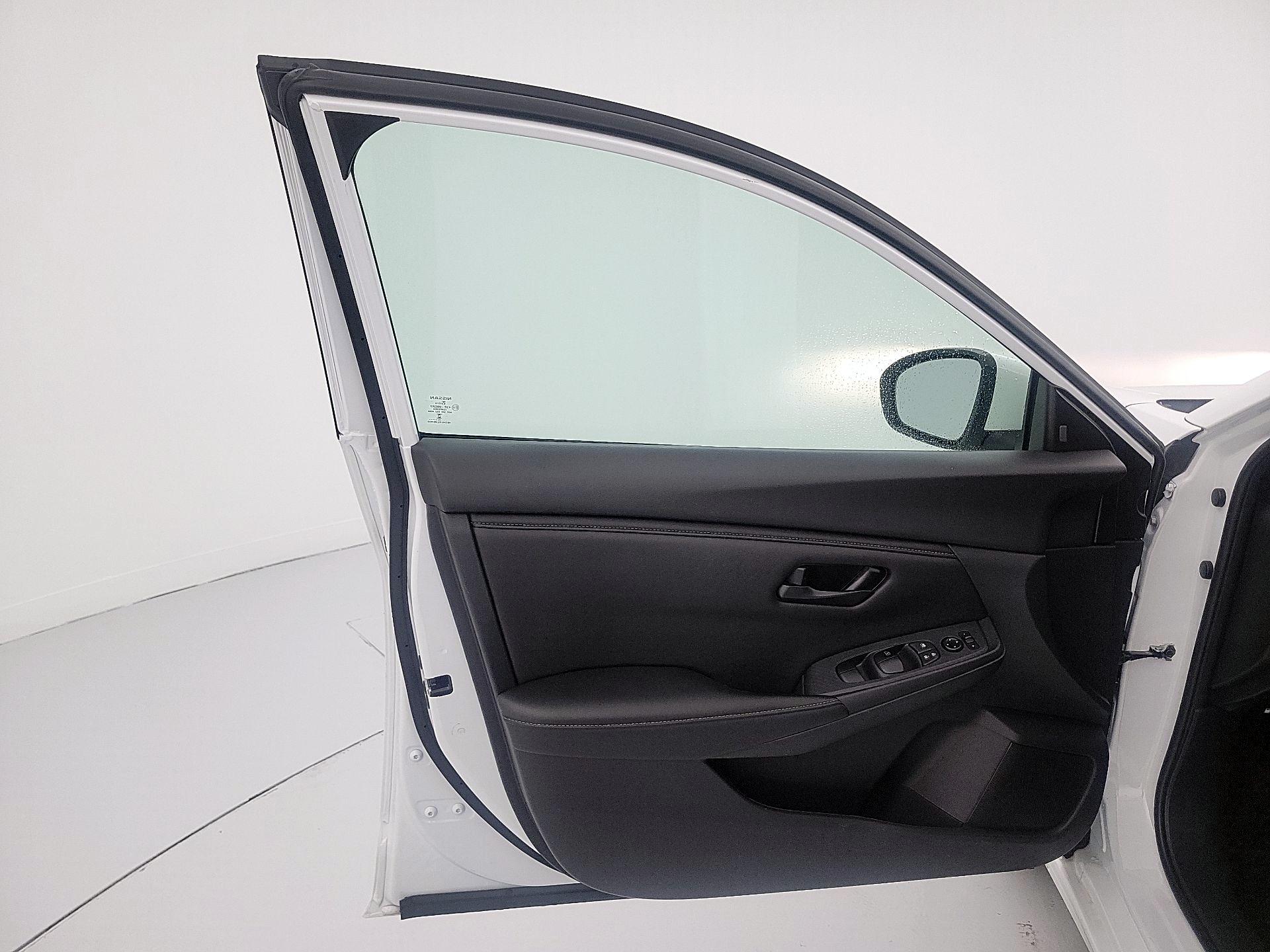 Thumbnail: 2025 Nissan Sentra - 12