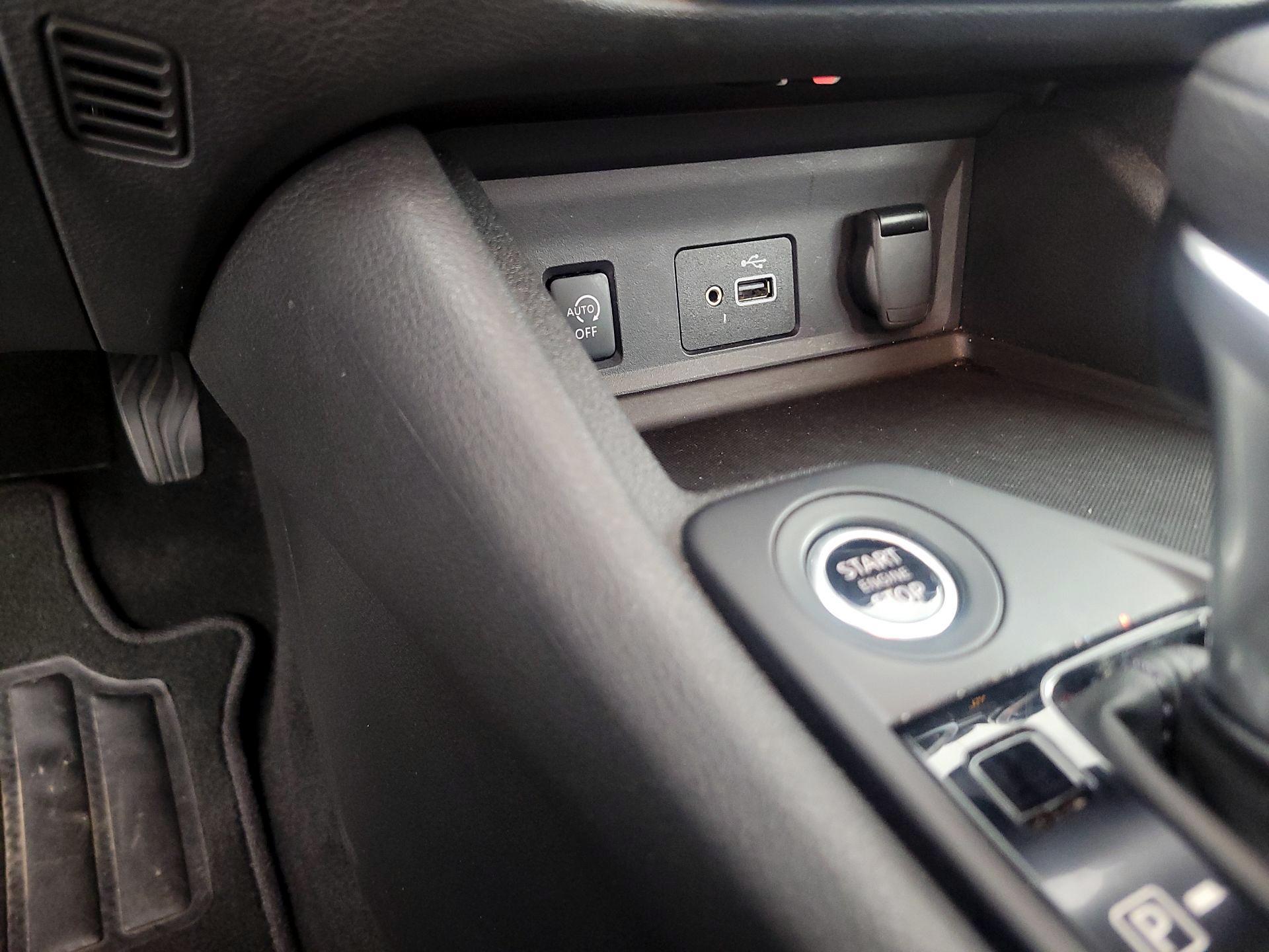 Thumbnail: 2025 Nissan Sentra - 18