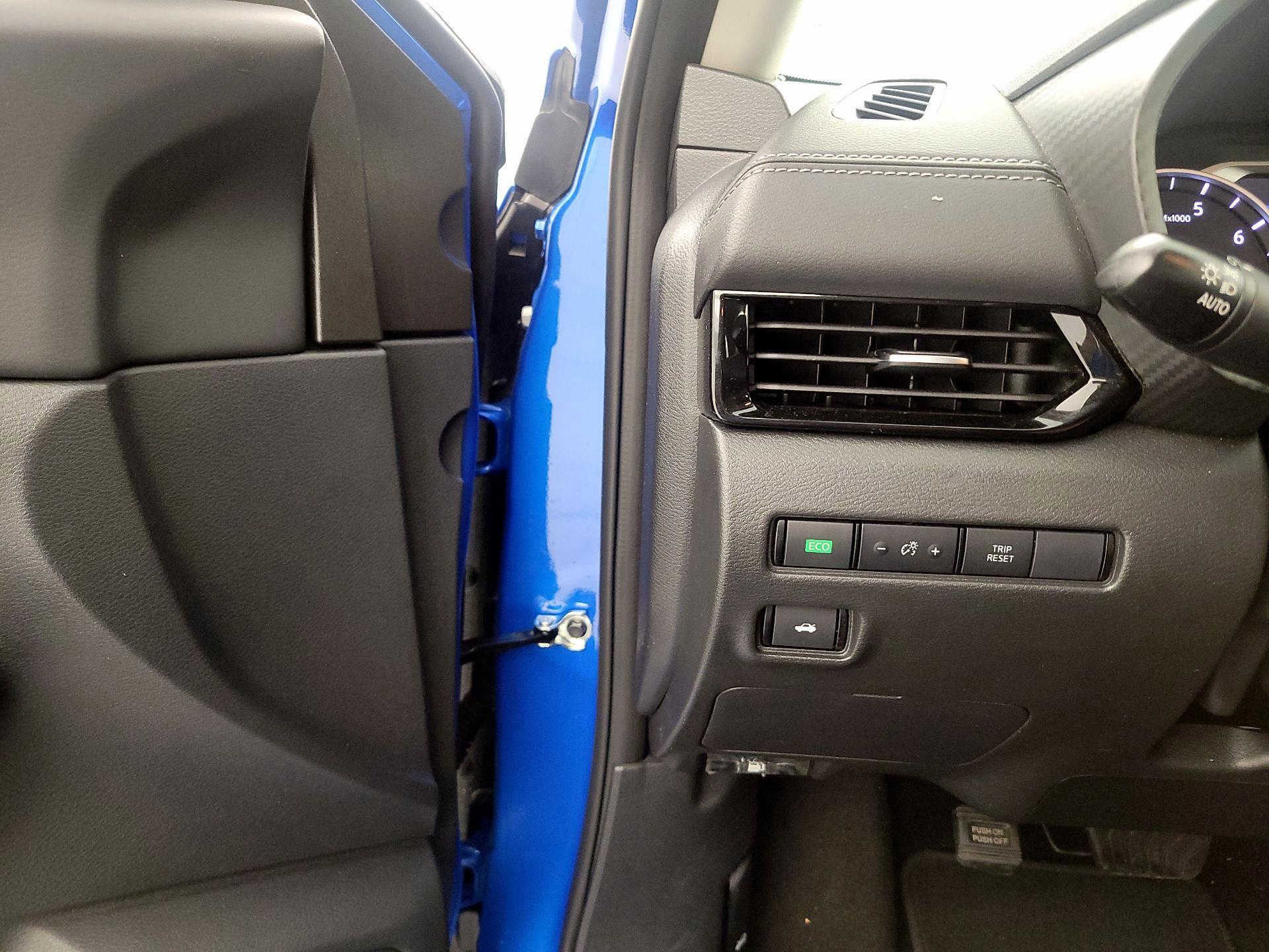 Thumbnail: 2025 Nissan Sentra - 13