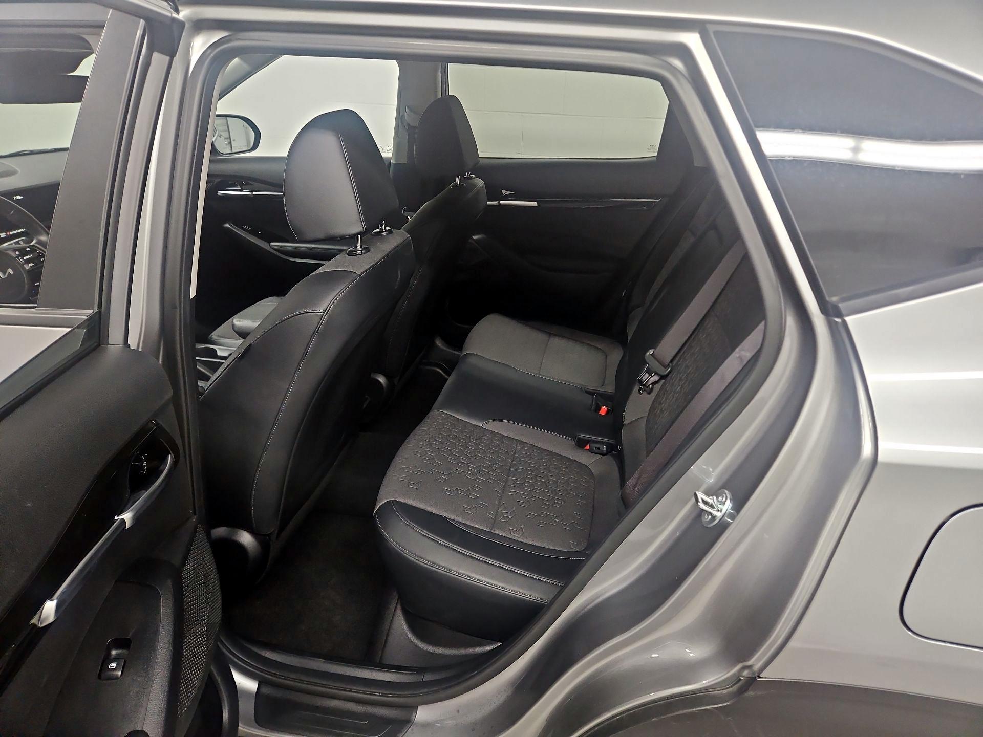 Thumbnail: 2025 Kia Seltos - 20