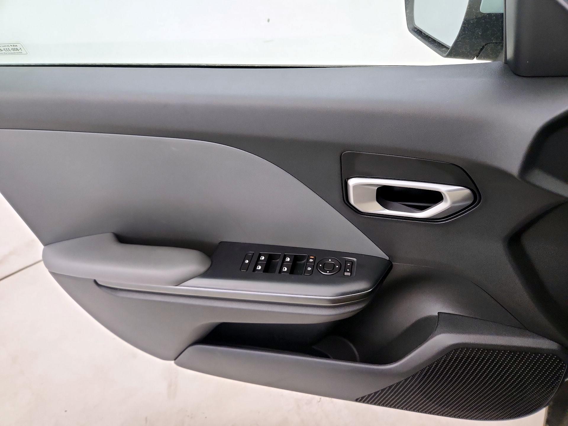 Thumbnail: 2025 Kia K4 - 12