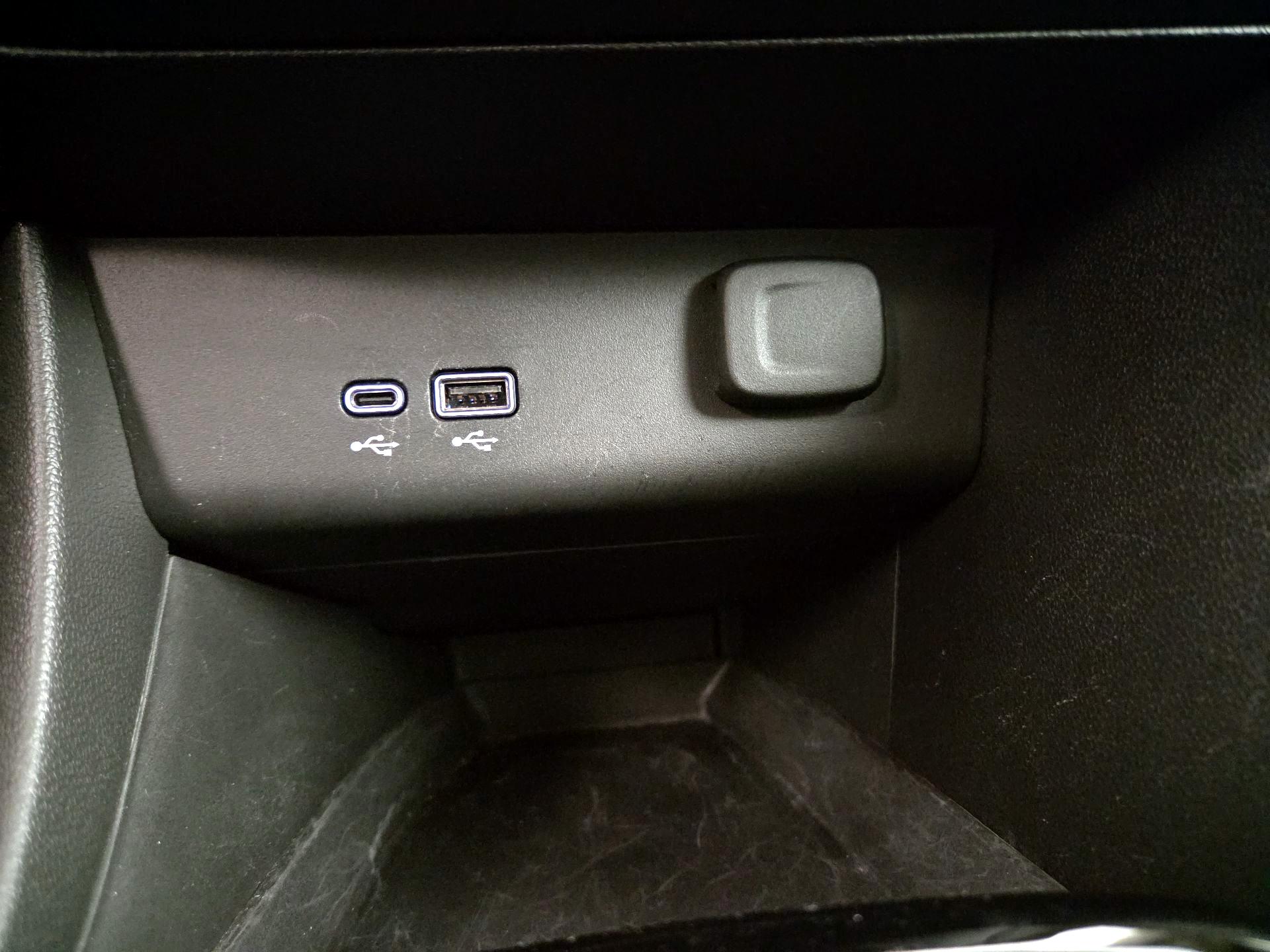 Thumbnail: 2025 Buick Encore GX - 18