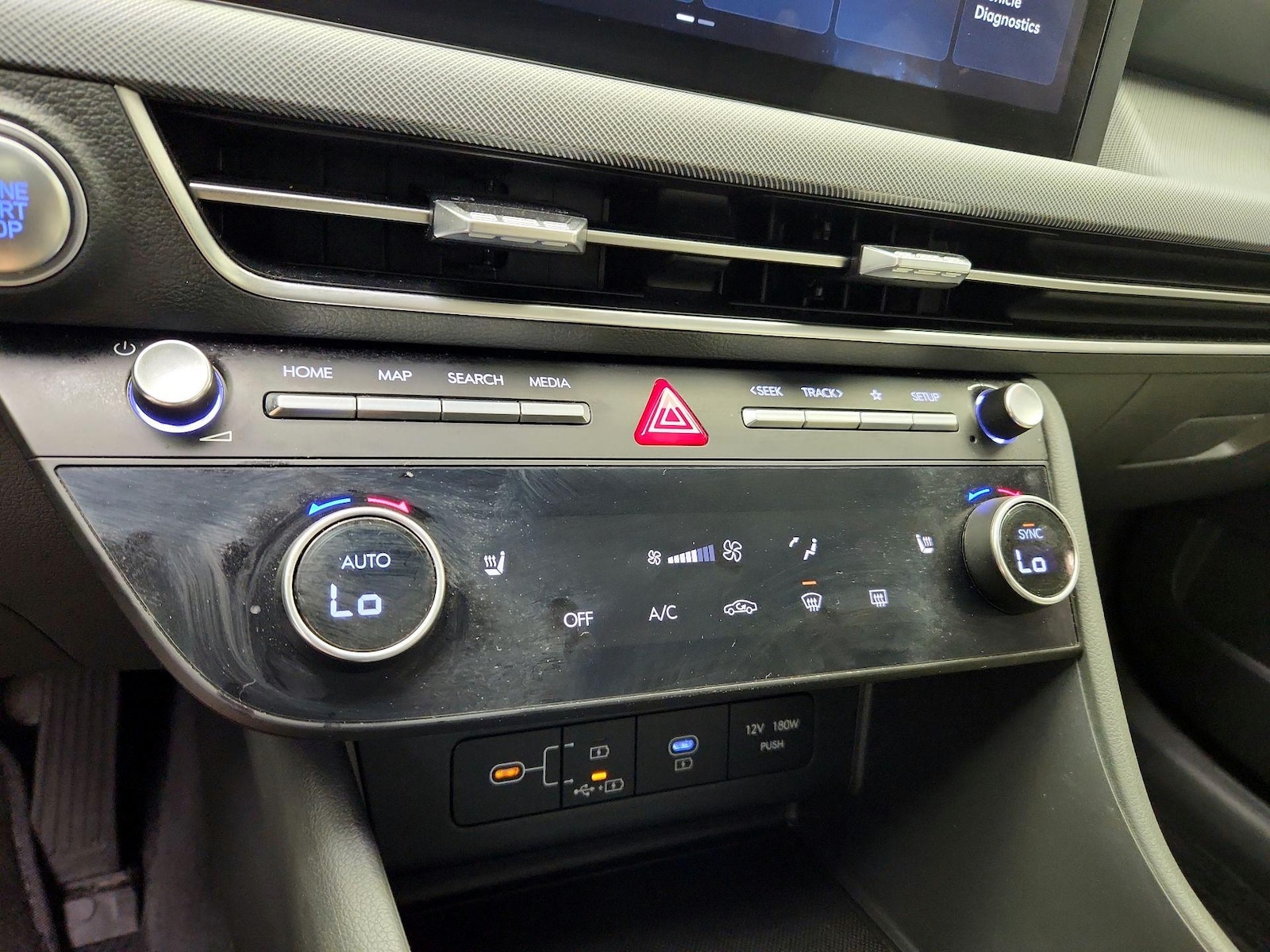 2025 Hyundai Sonata SEL - Photo 17