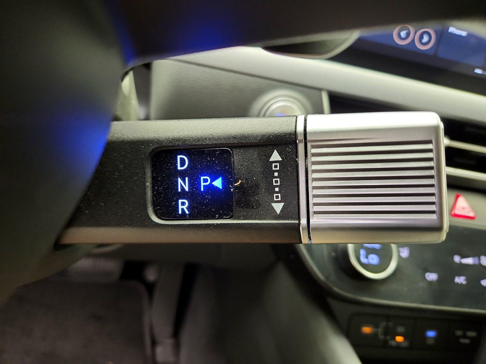 2025 Hyundai Sonata SEL - Photo 18