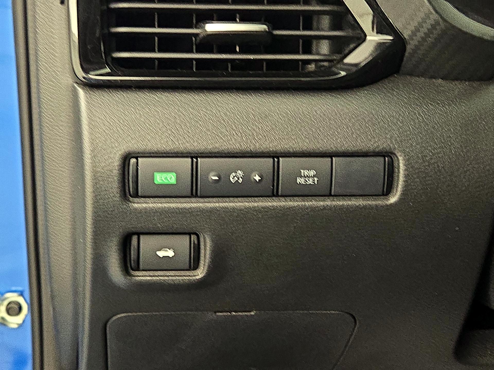 Thumbnail: 2025 Nissan Sentra - 13