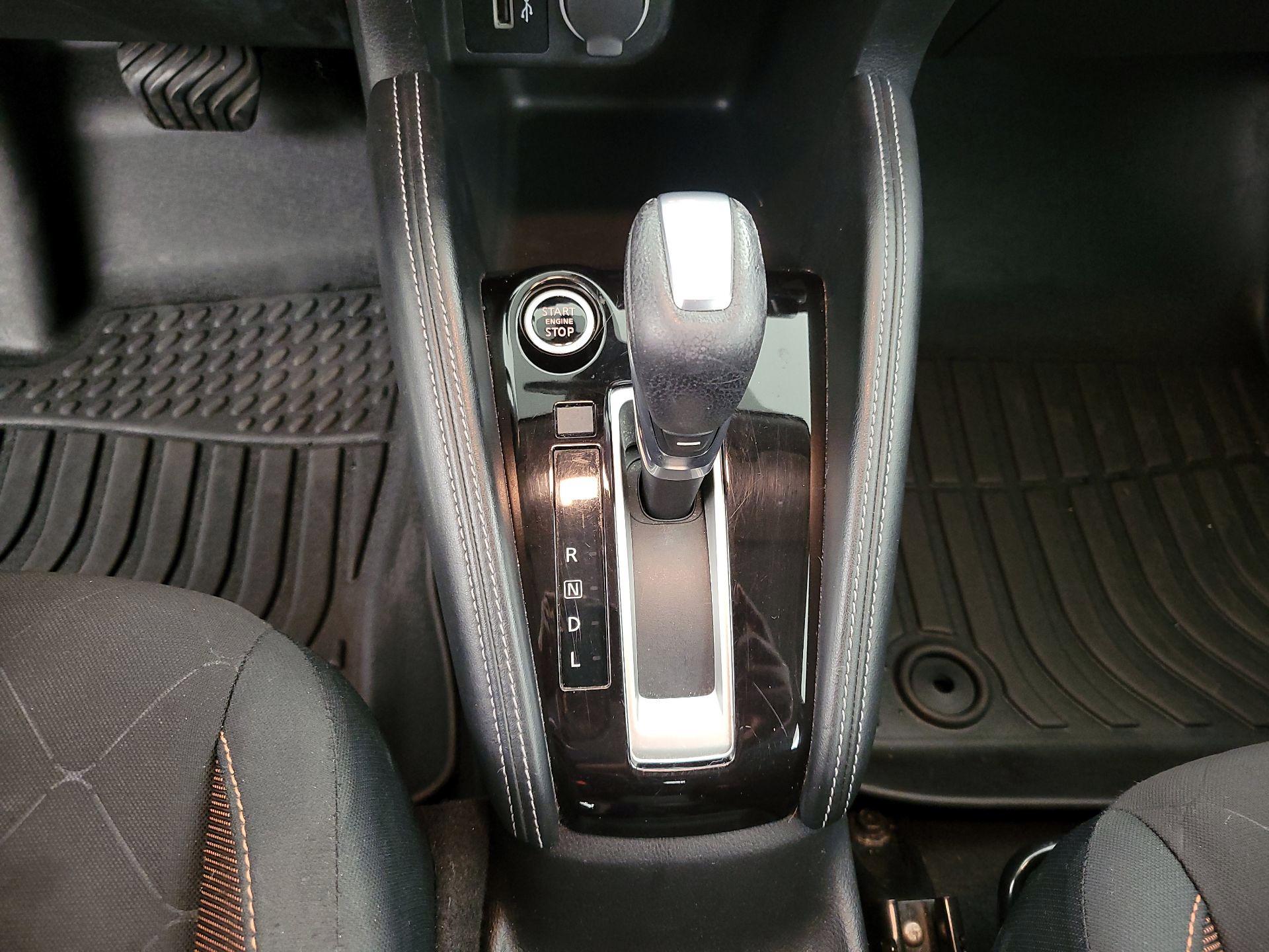 Thumbnail: 2020 Nissan Kicks - 16