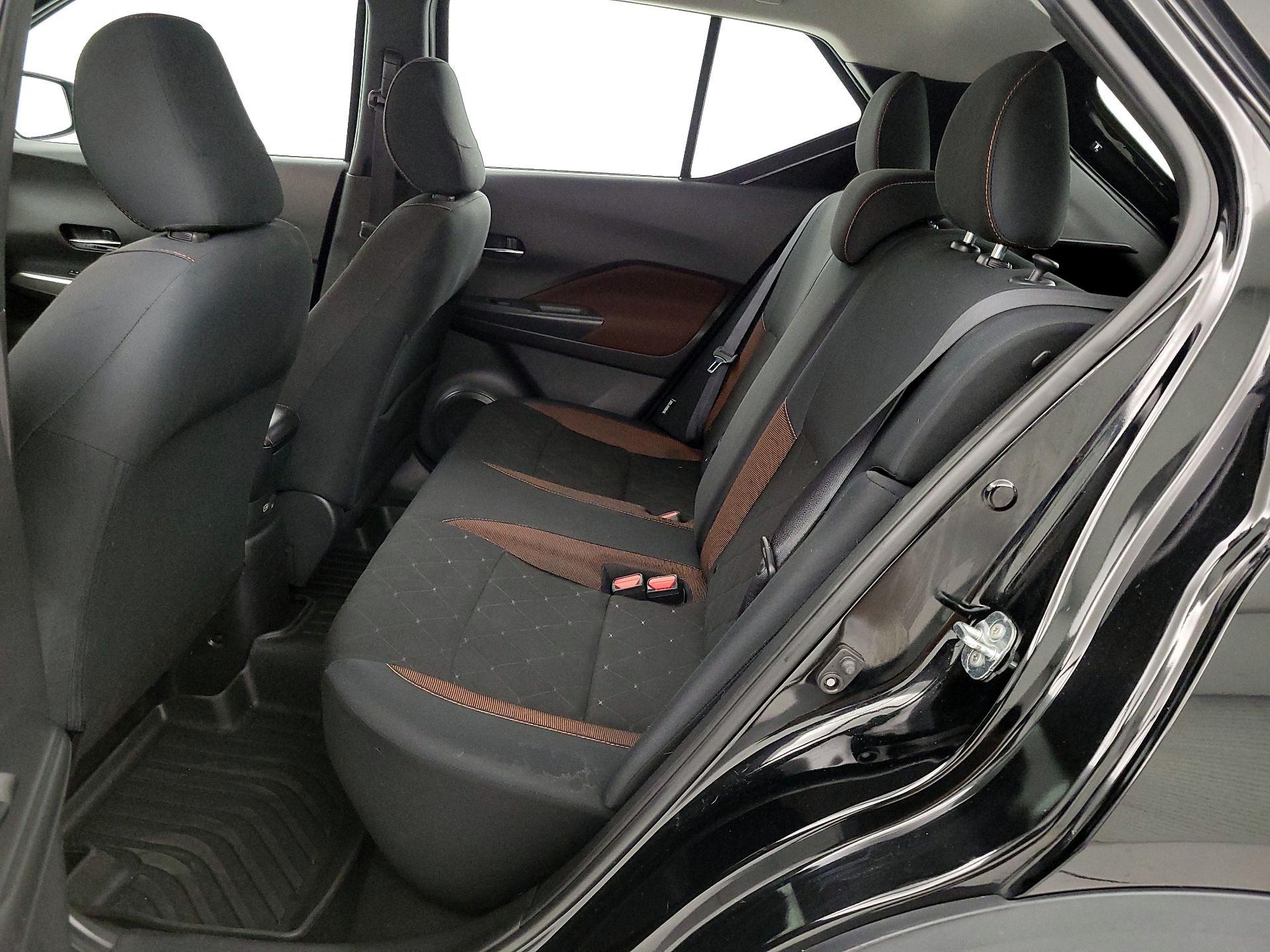 Thumbnail: 2020 Nissan Kicks - 18