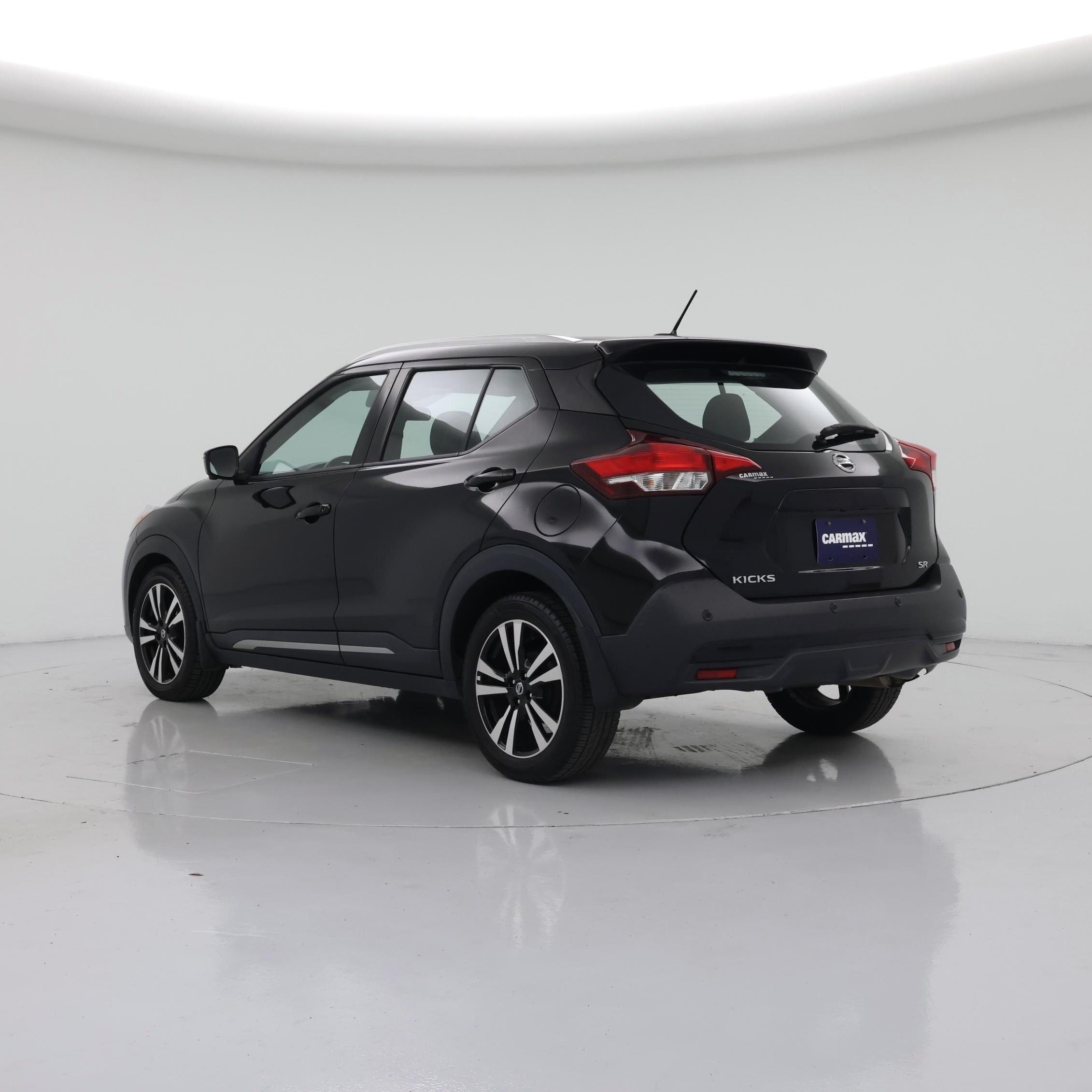 Thumbnail: 2020 Nissan Kicks - 2