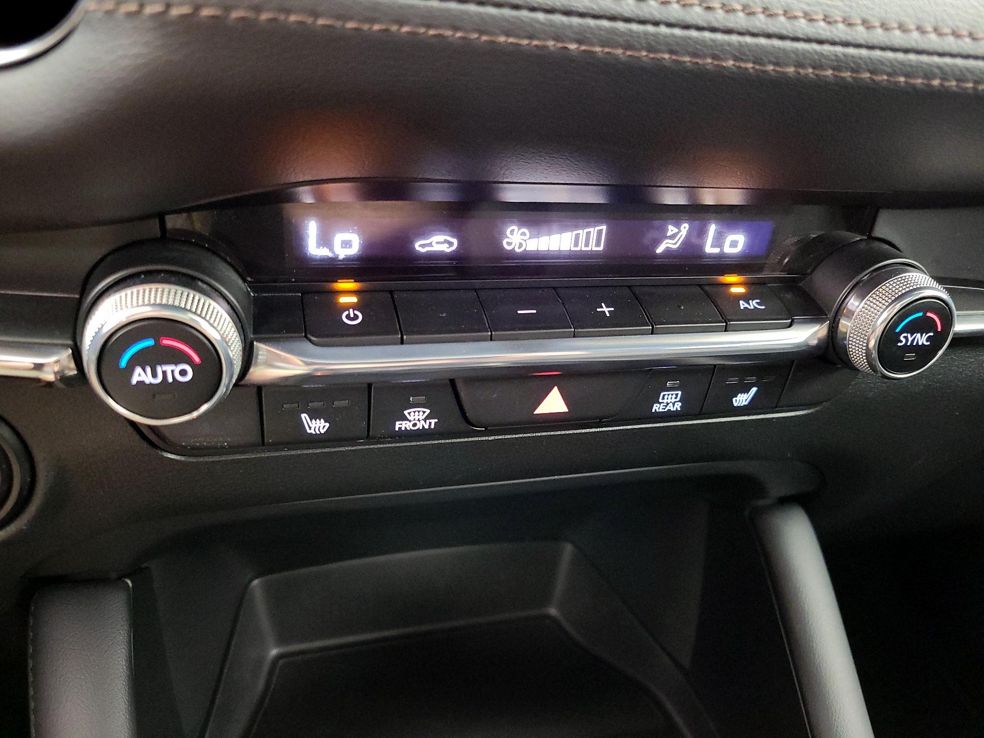 Thumbnail: 2022 Mazda Mazda3 - 17