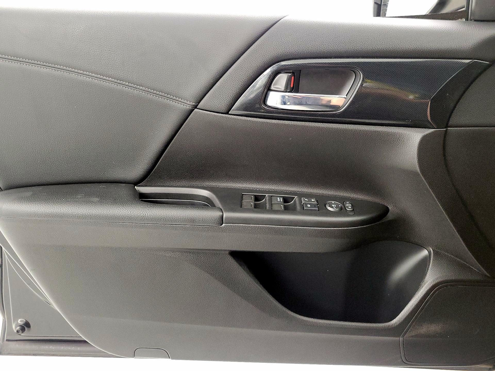 Thumbnail: 2014 Honda Accord - 12