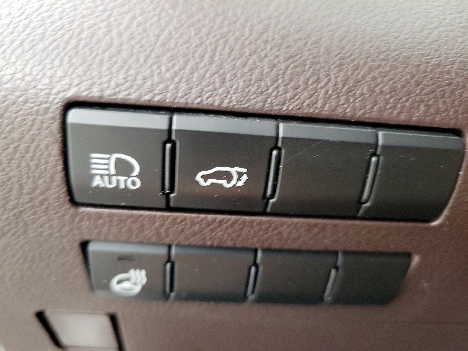 Thumbnail: 2017 Lexus RX - 13