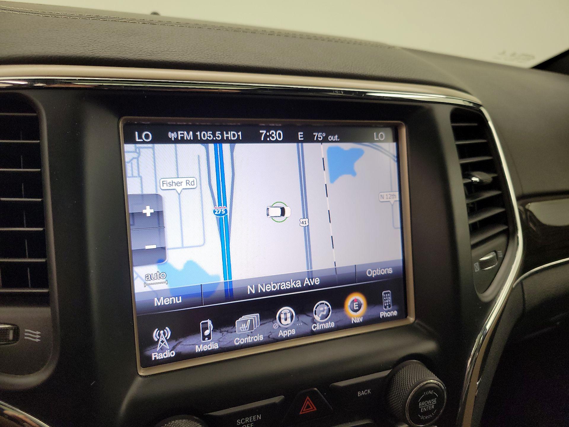 Thumbnail: 2016 Jeep Grand Cherokee - 14