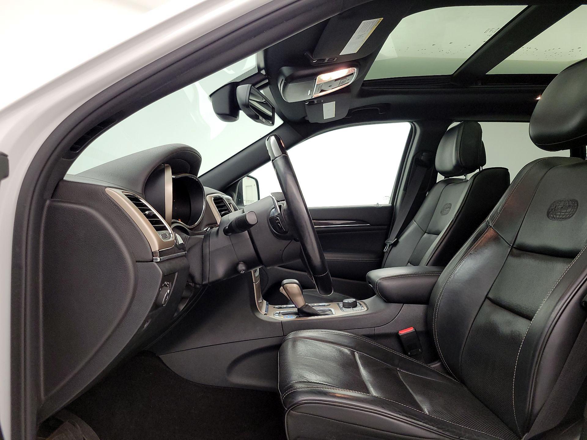 Thumbnail: 2016 Jeep Grand Cherokee - 20