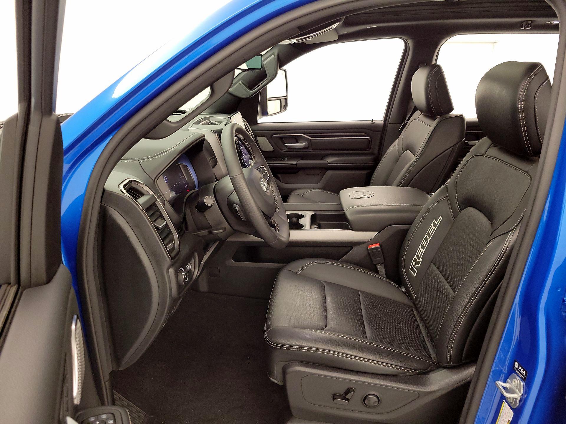 Thumbnail: 2025 RAM 1500 - 11