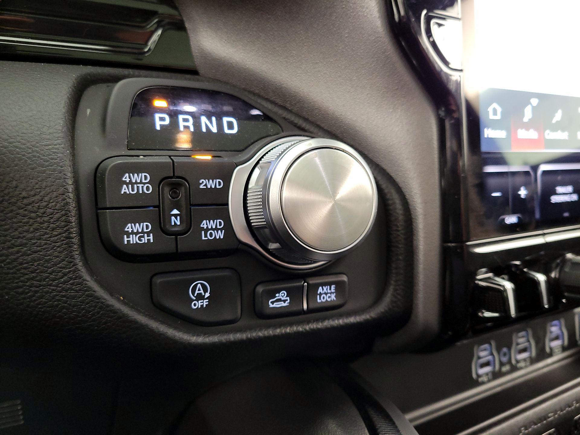 Thumbnail: 2025 RAM 1500 - 18