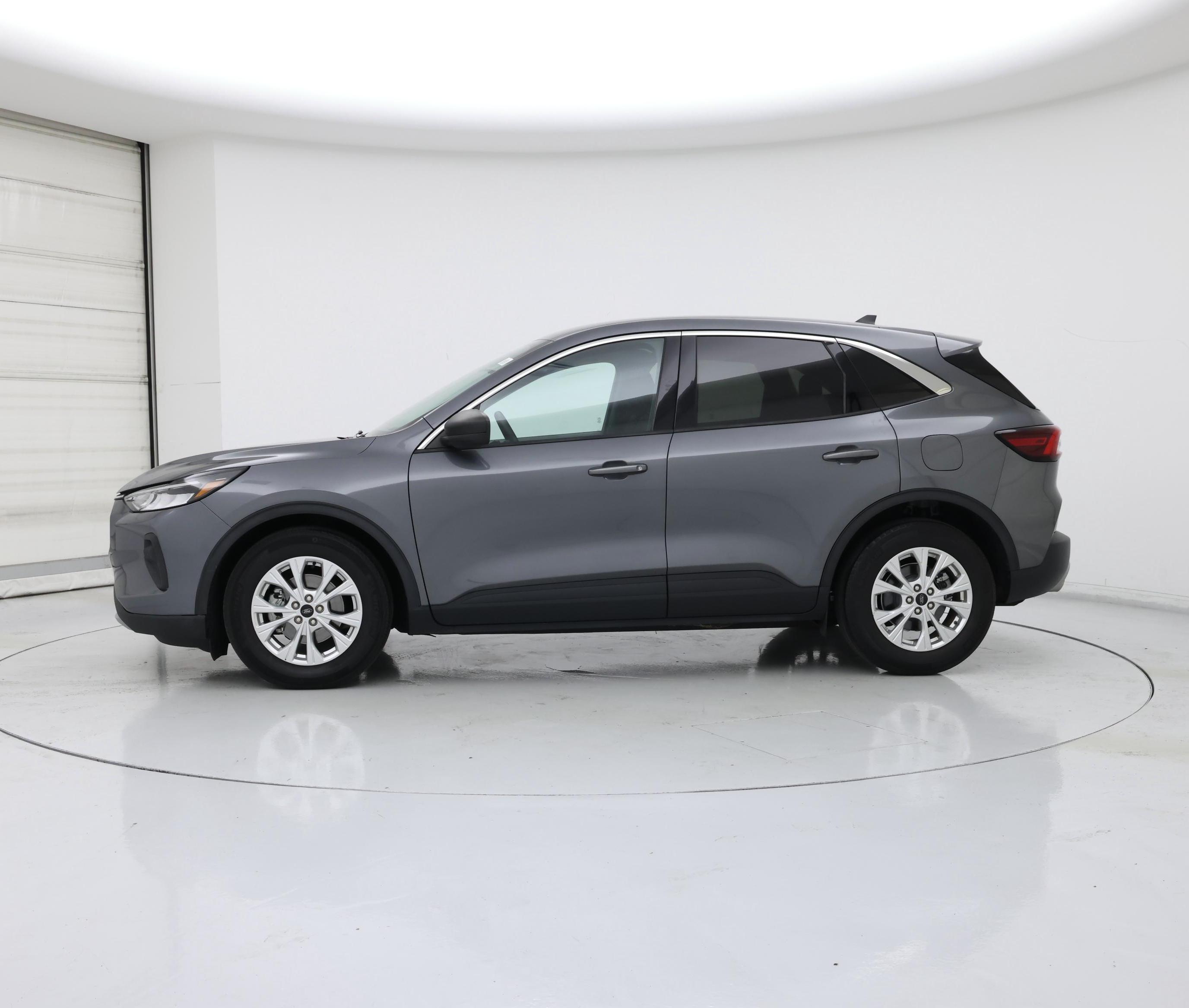 Thumbnail: 2023 Ford Escape - 3