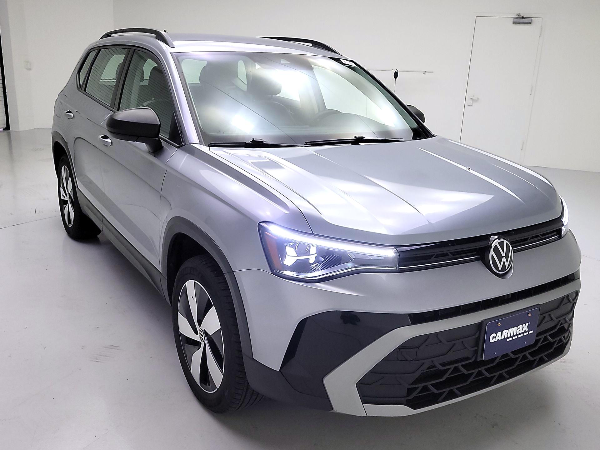 Thumbnail: 2025 Volkswagen Taos - 1