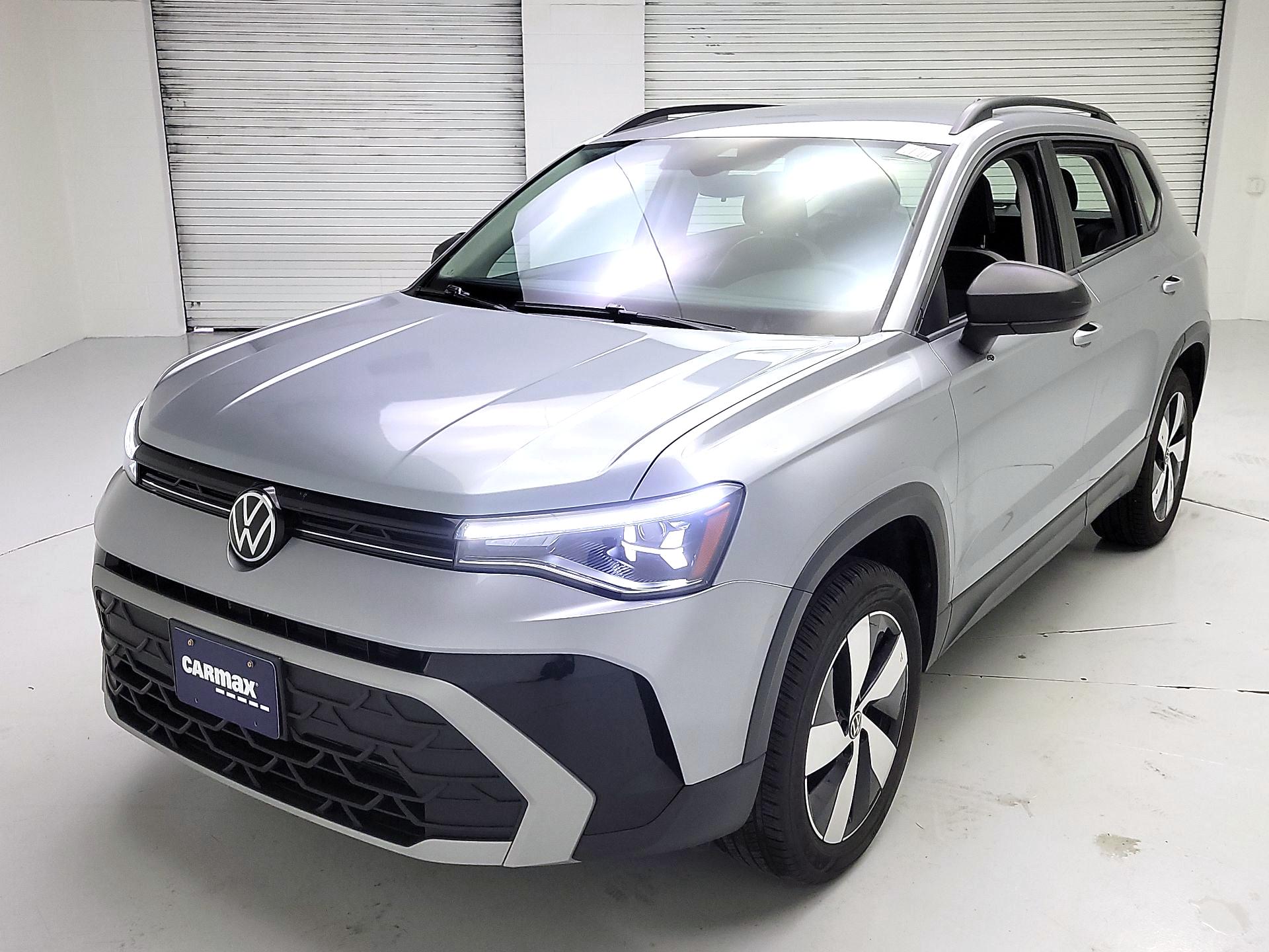 Thumbnail: 2025 Volkswagen Taos - 3