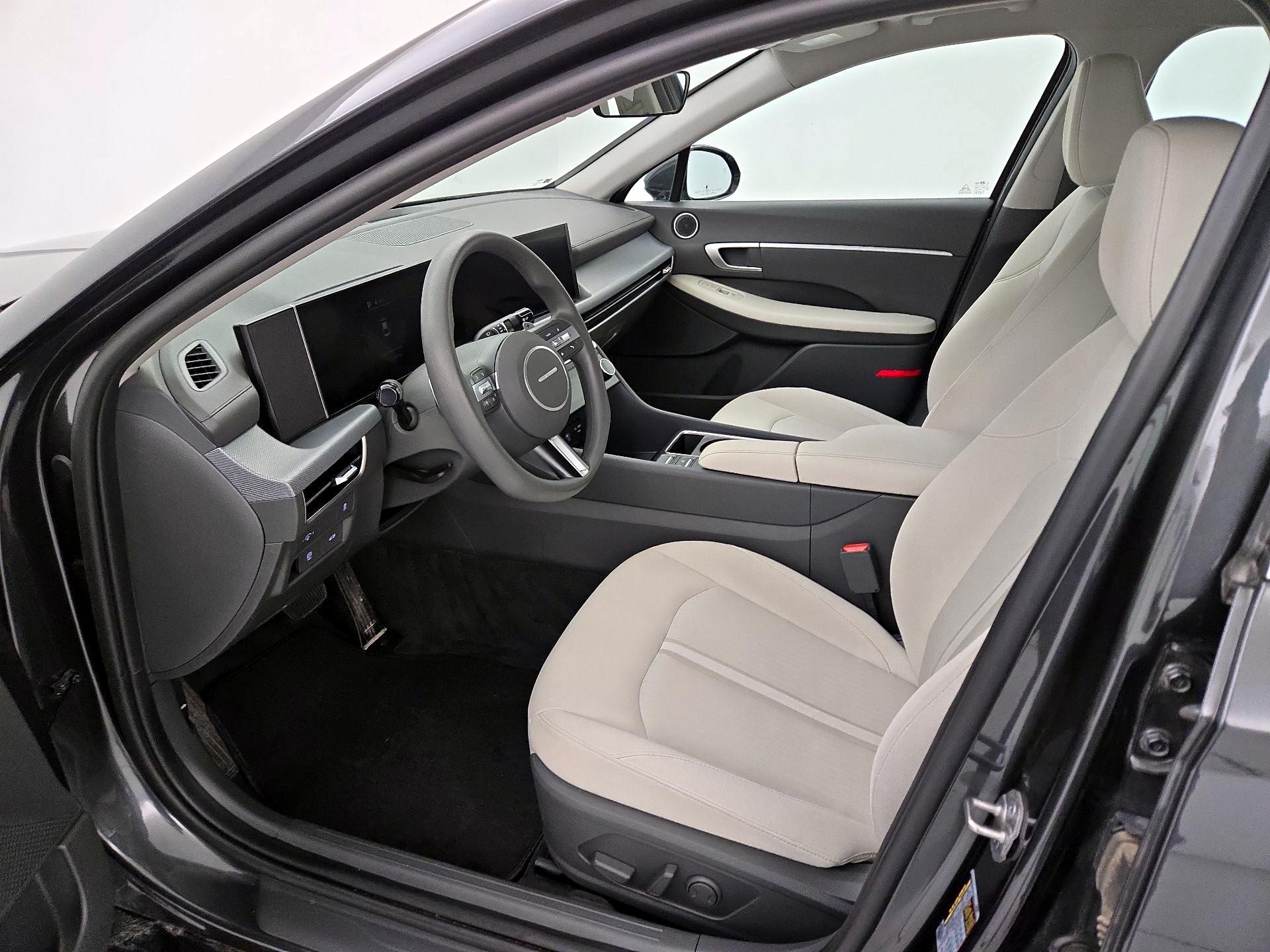 Thumbnail: 2025 Hyundai Sonata - 11