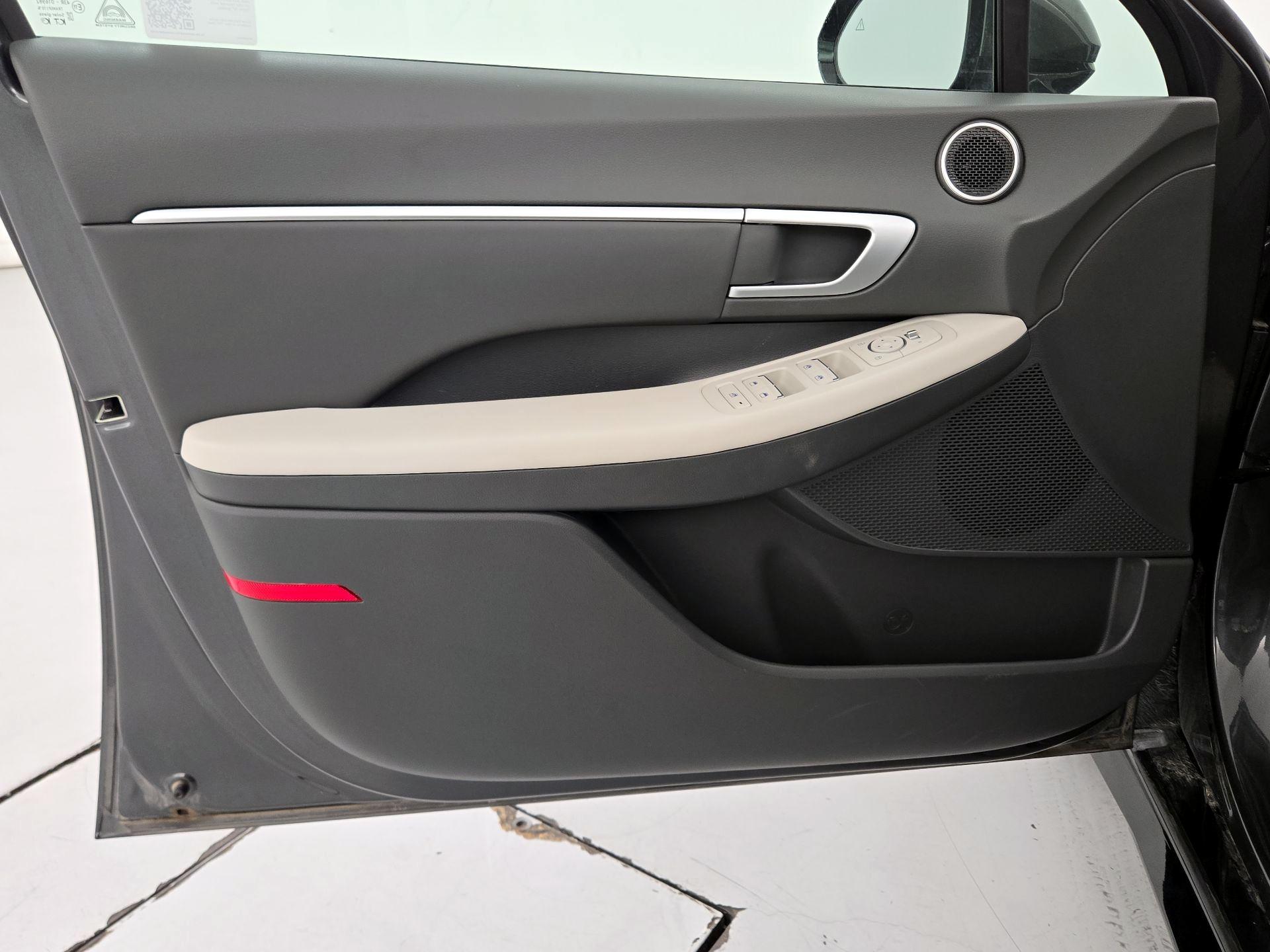 Thumbnail: 2025 Hyundai Sonata - 12