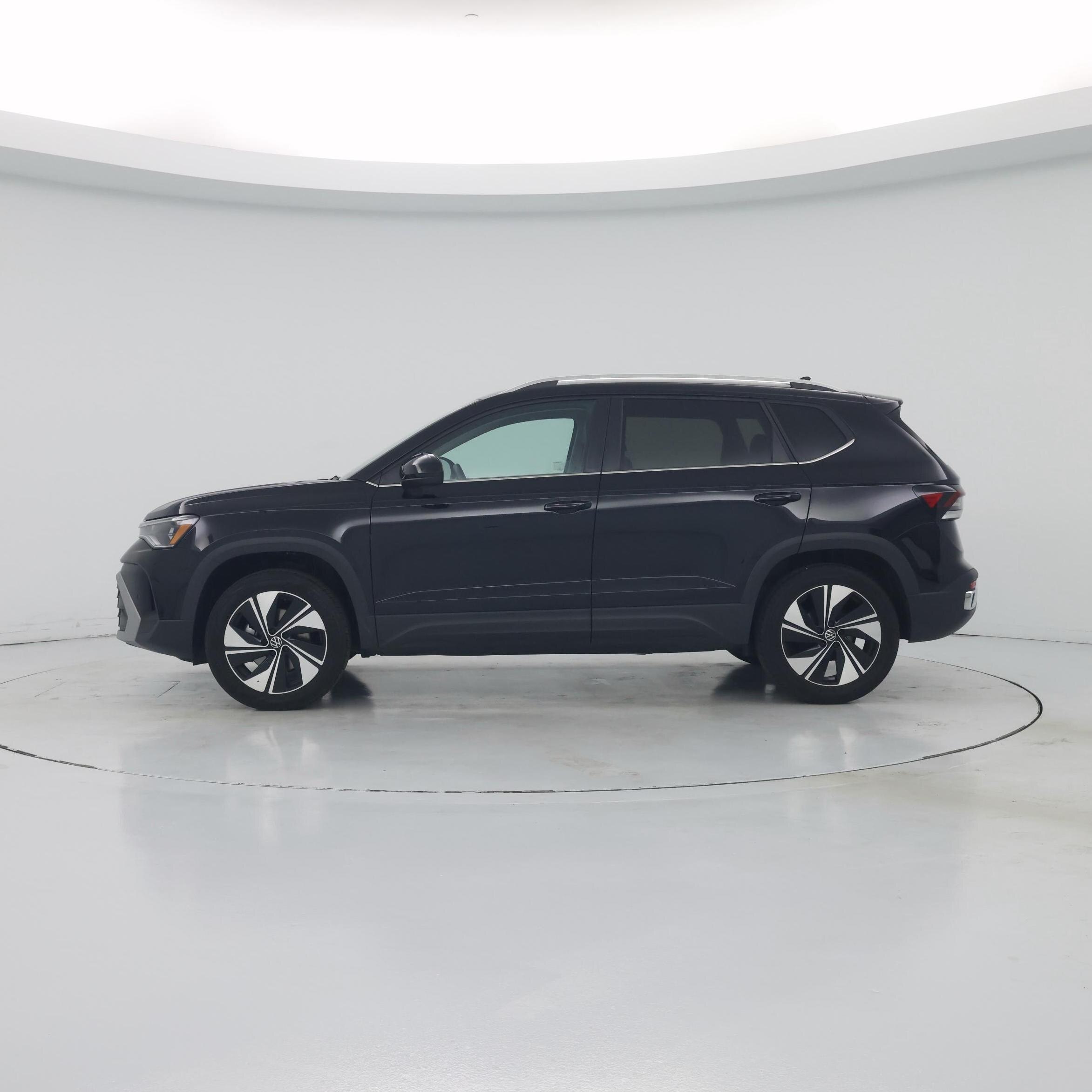 Thumbnail: 2025 Volkswagen Taos - 3