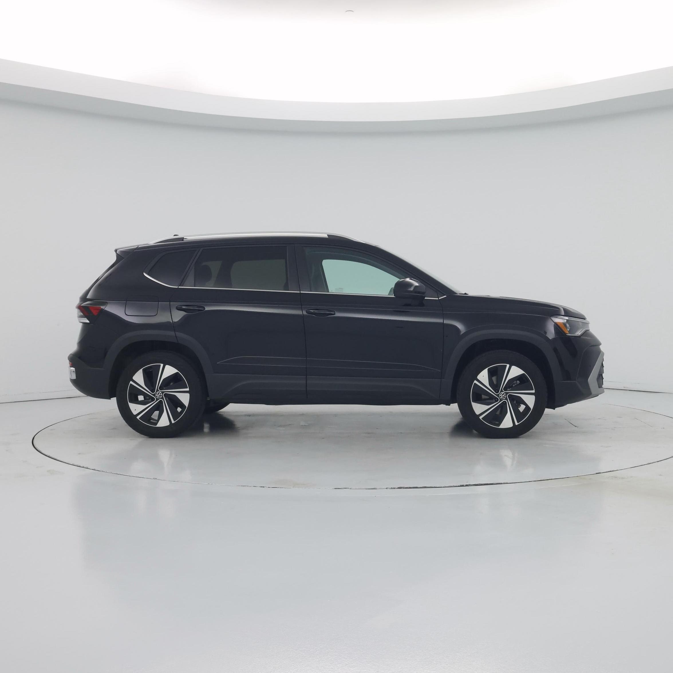 Thumbnail: 2025 Volkswagen Taos - 7