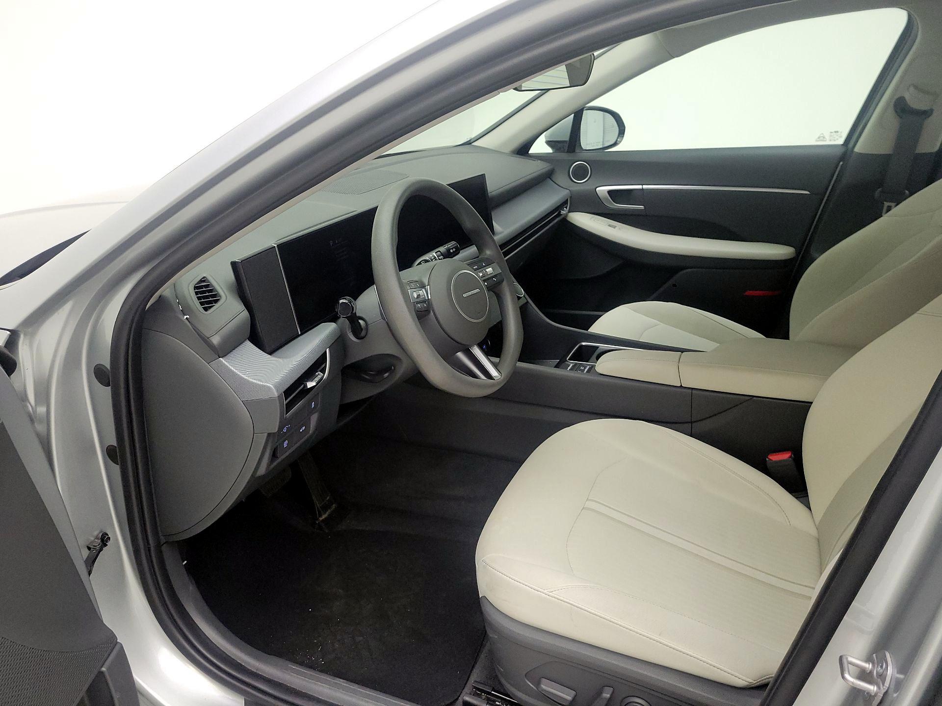 Thumbnail: 2025 Hyundai Sonata - 9