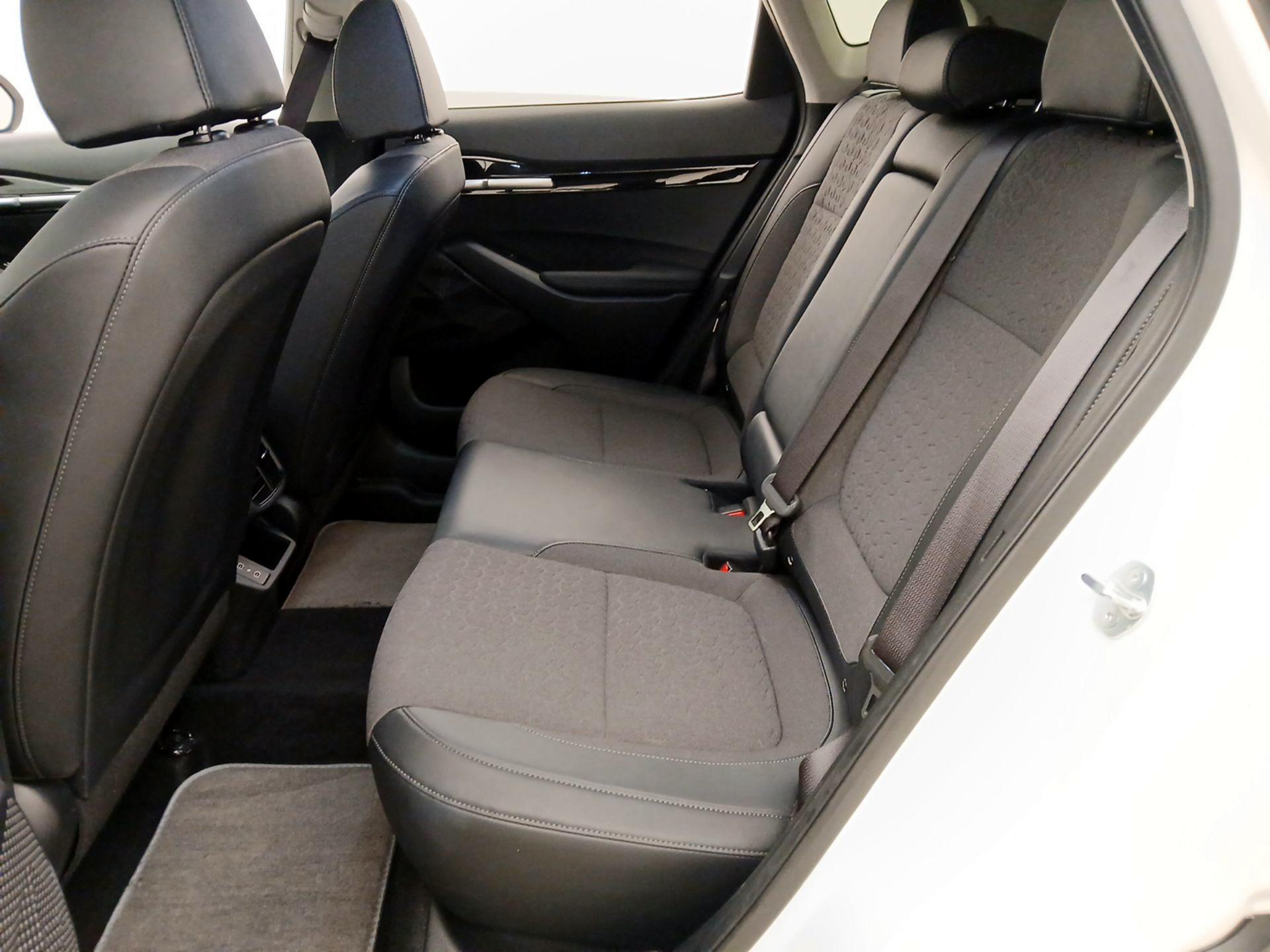 Thumbnail: 2025 Kia Seltos - 19