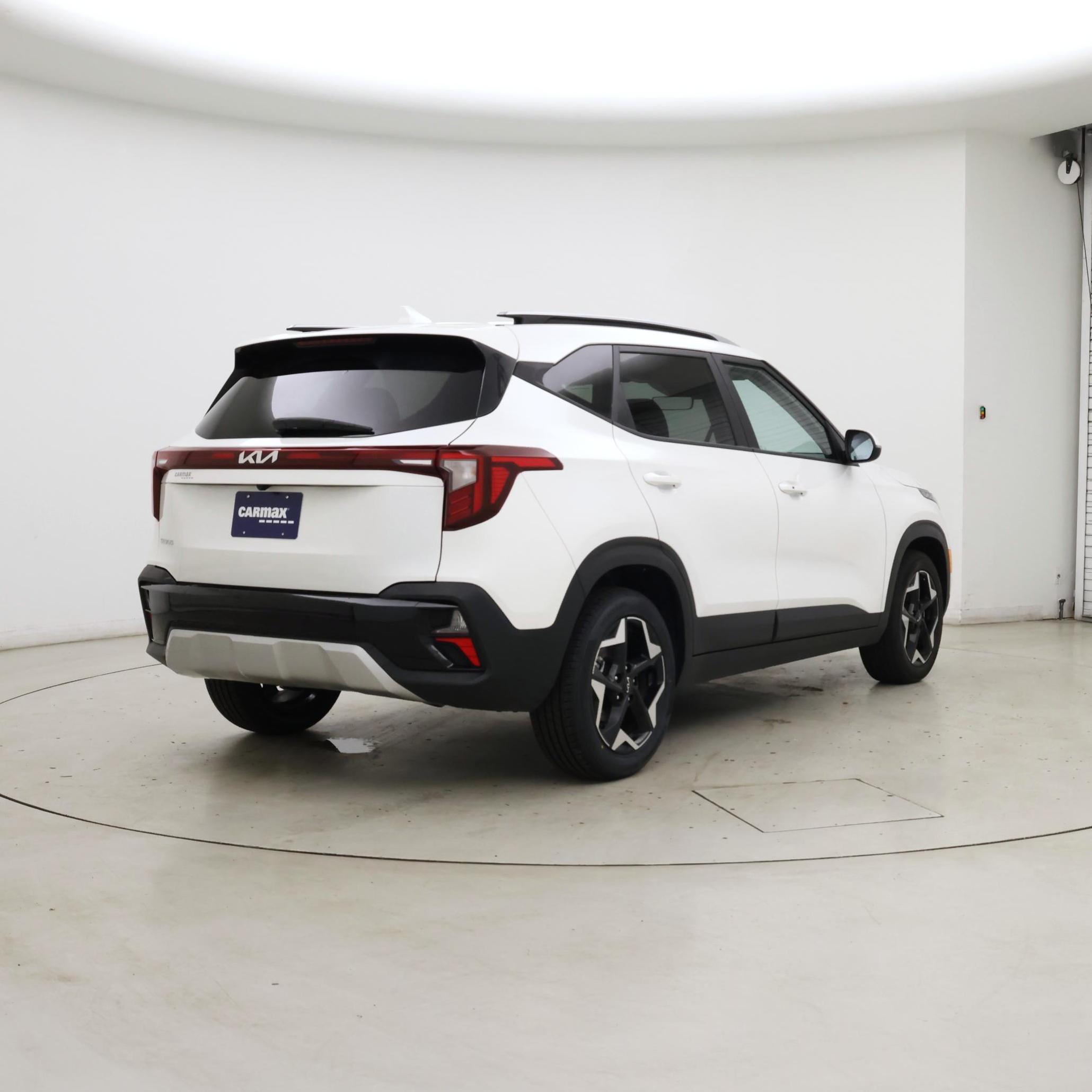 Thumbnail: 2025 Kia Seltos - 8