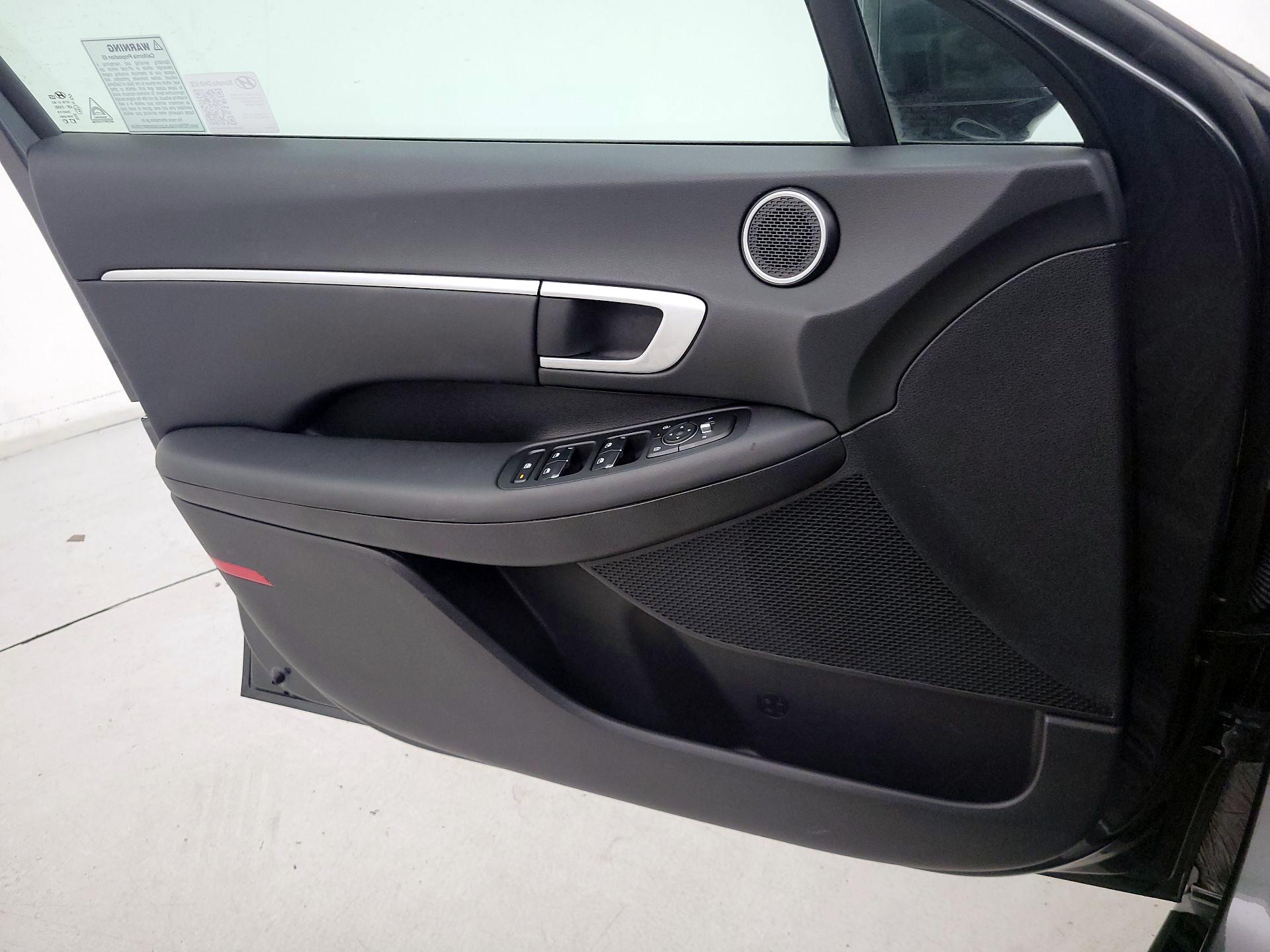 Thumbnail: 2025 Hyundai Sonata - 12