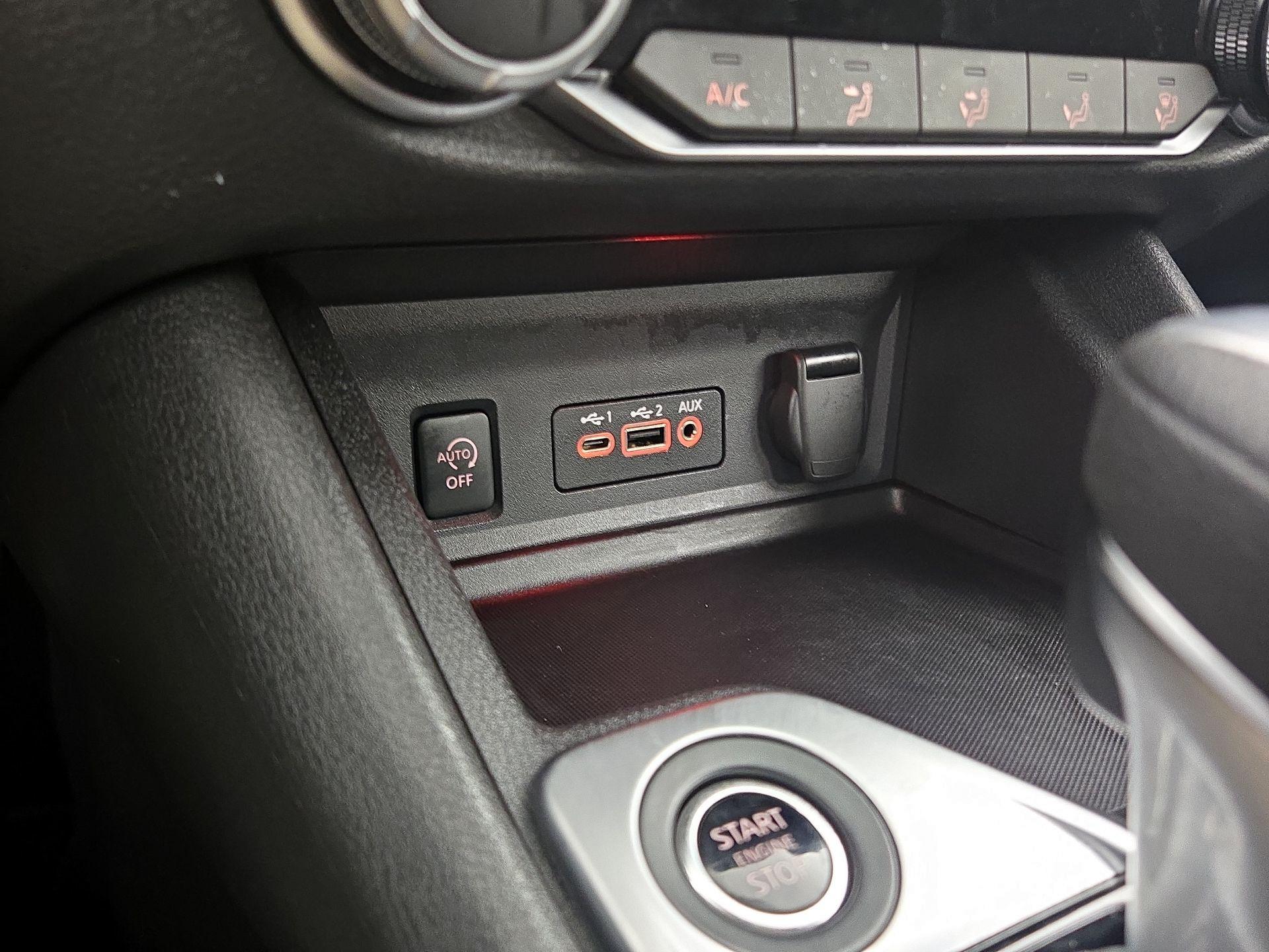 Thumbnail: 2025 Nissan Sentra - 18