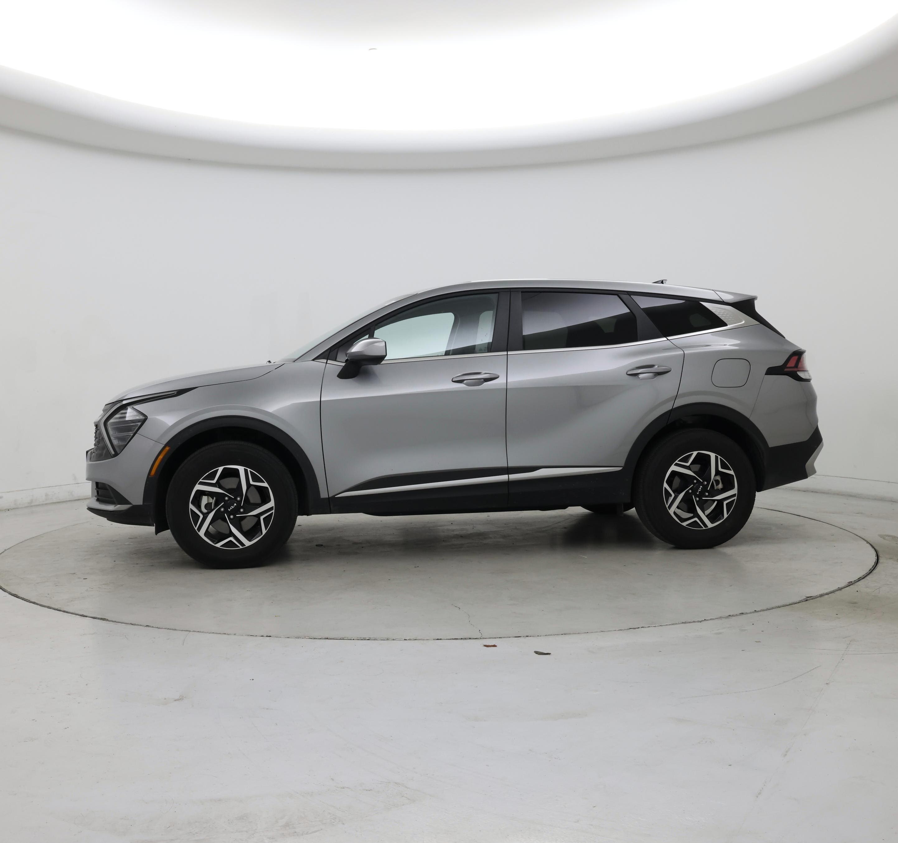 Thumbnail: 2025 Kia Sportage - 3