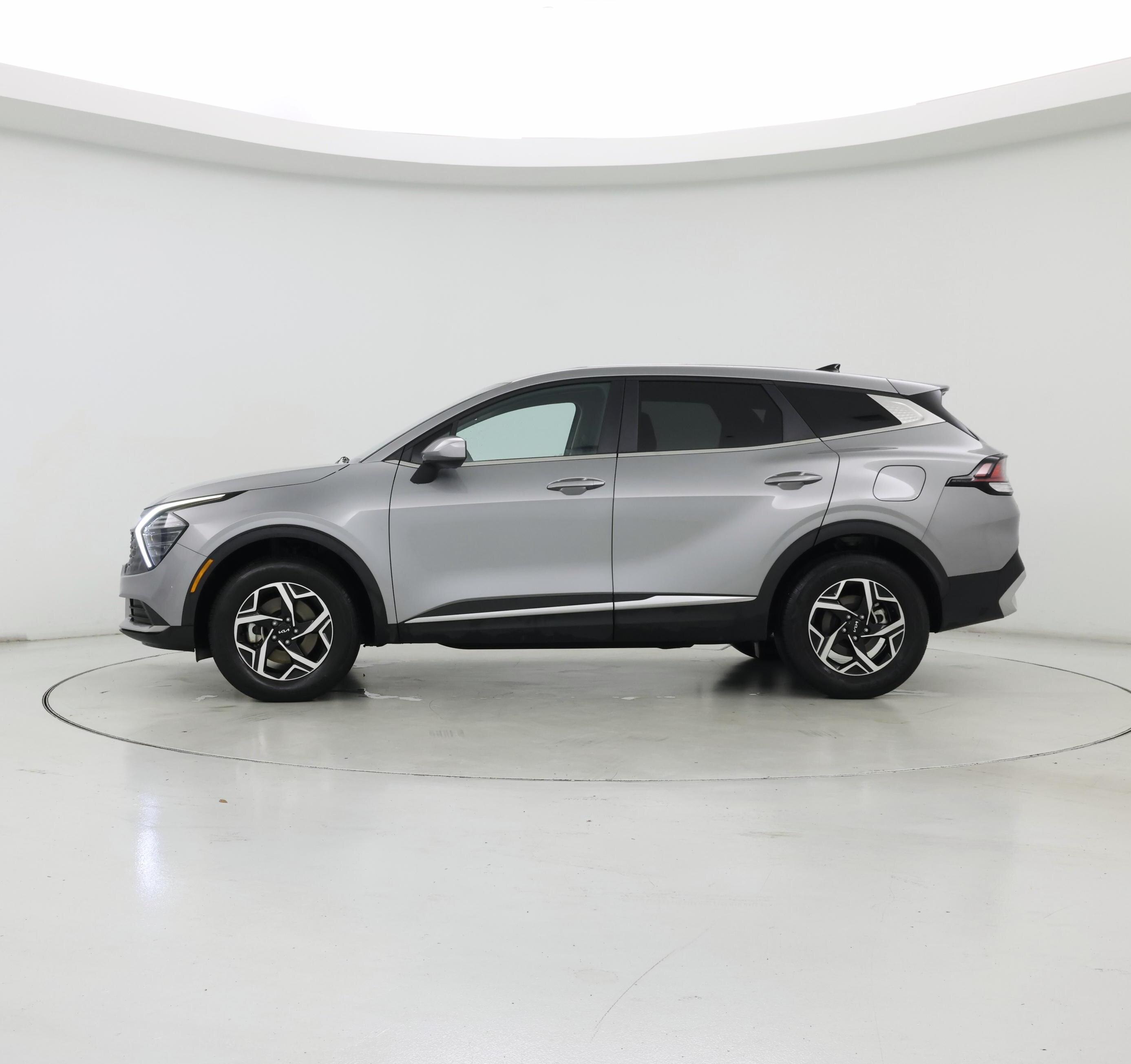 Thumbnail: 2025 Kia Sportage - 3
