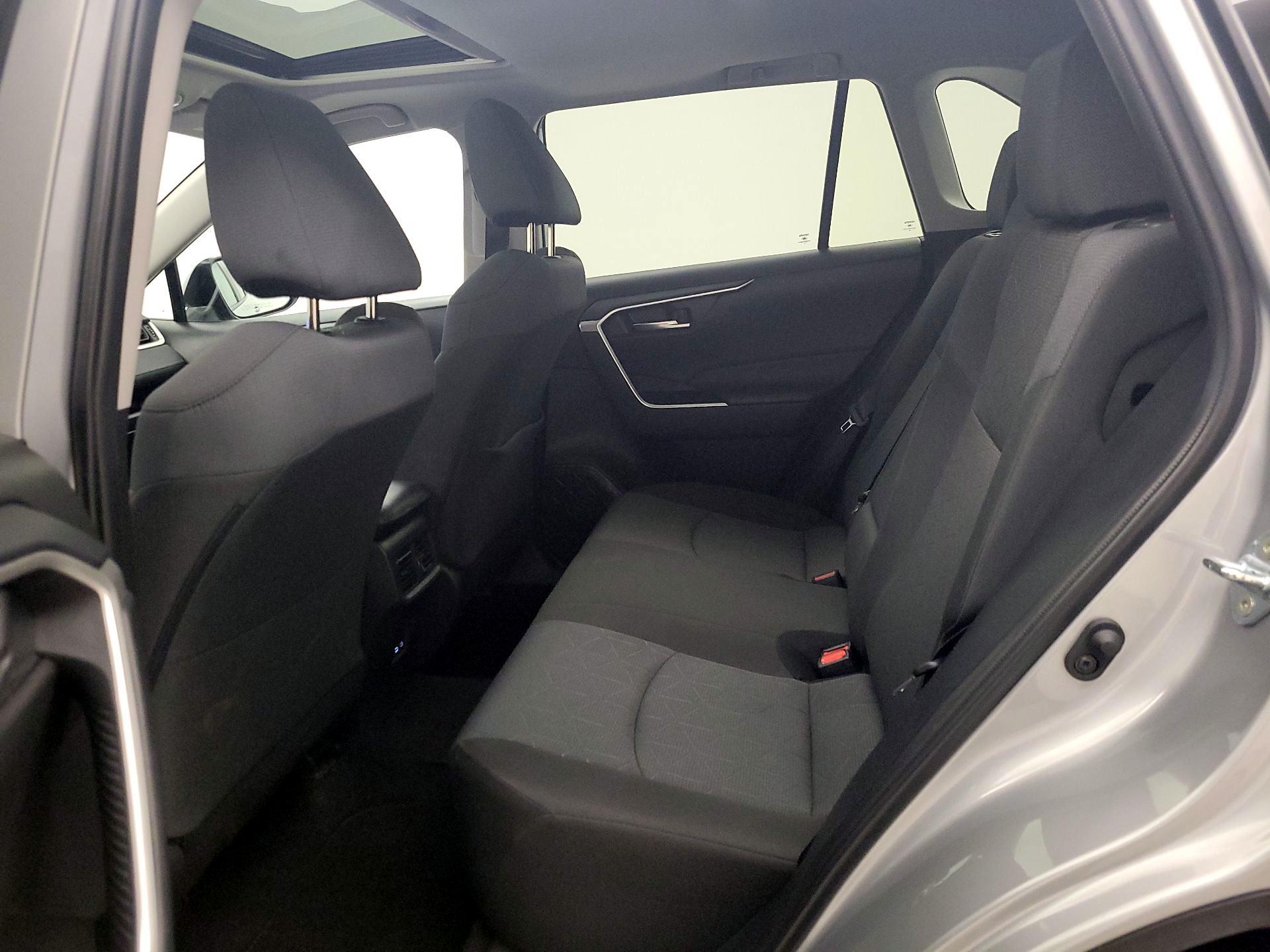 Thumbnail: 2025 Toyota RAV4 - 20