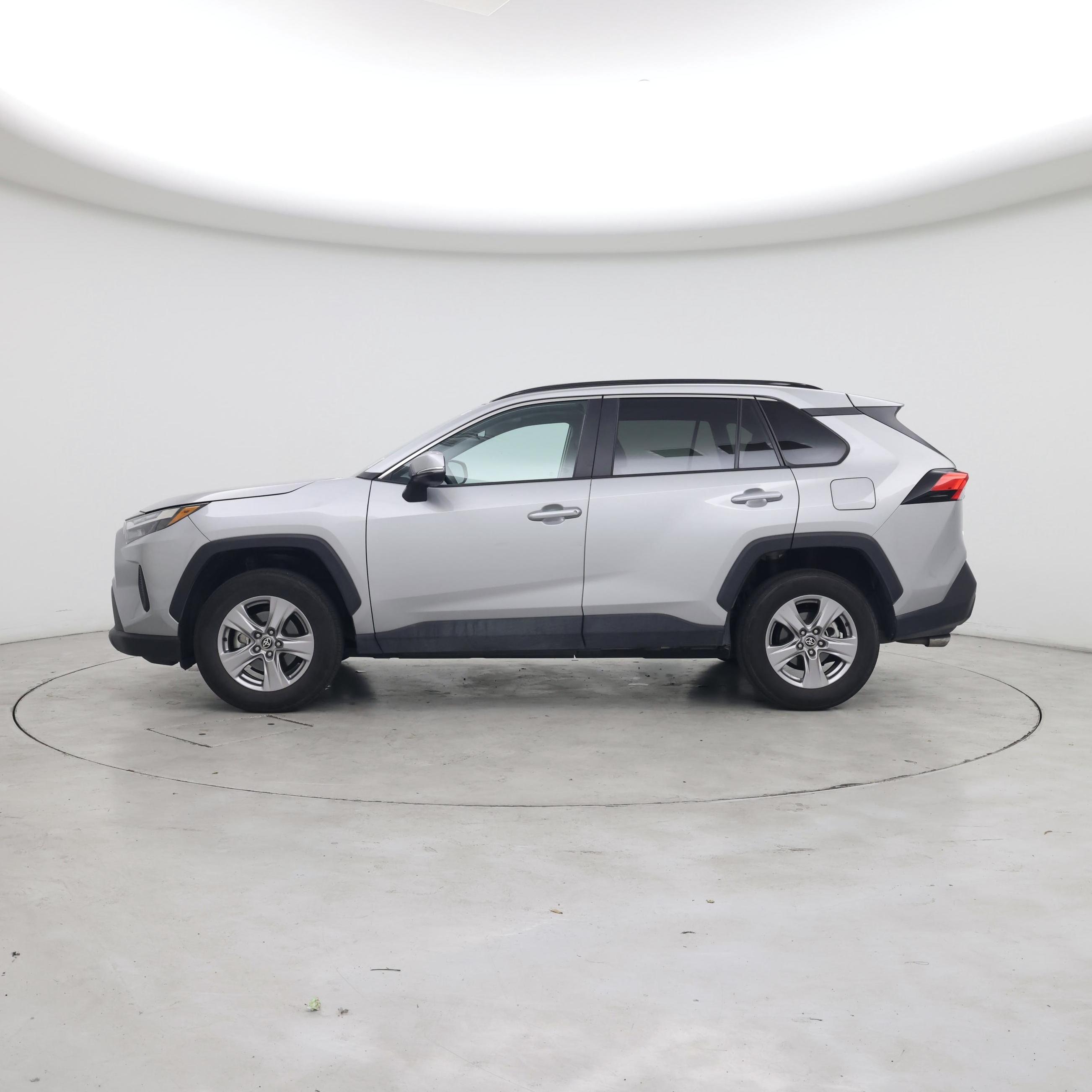 Thumbnail: 2025 Toyota RAV4 - 3