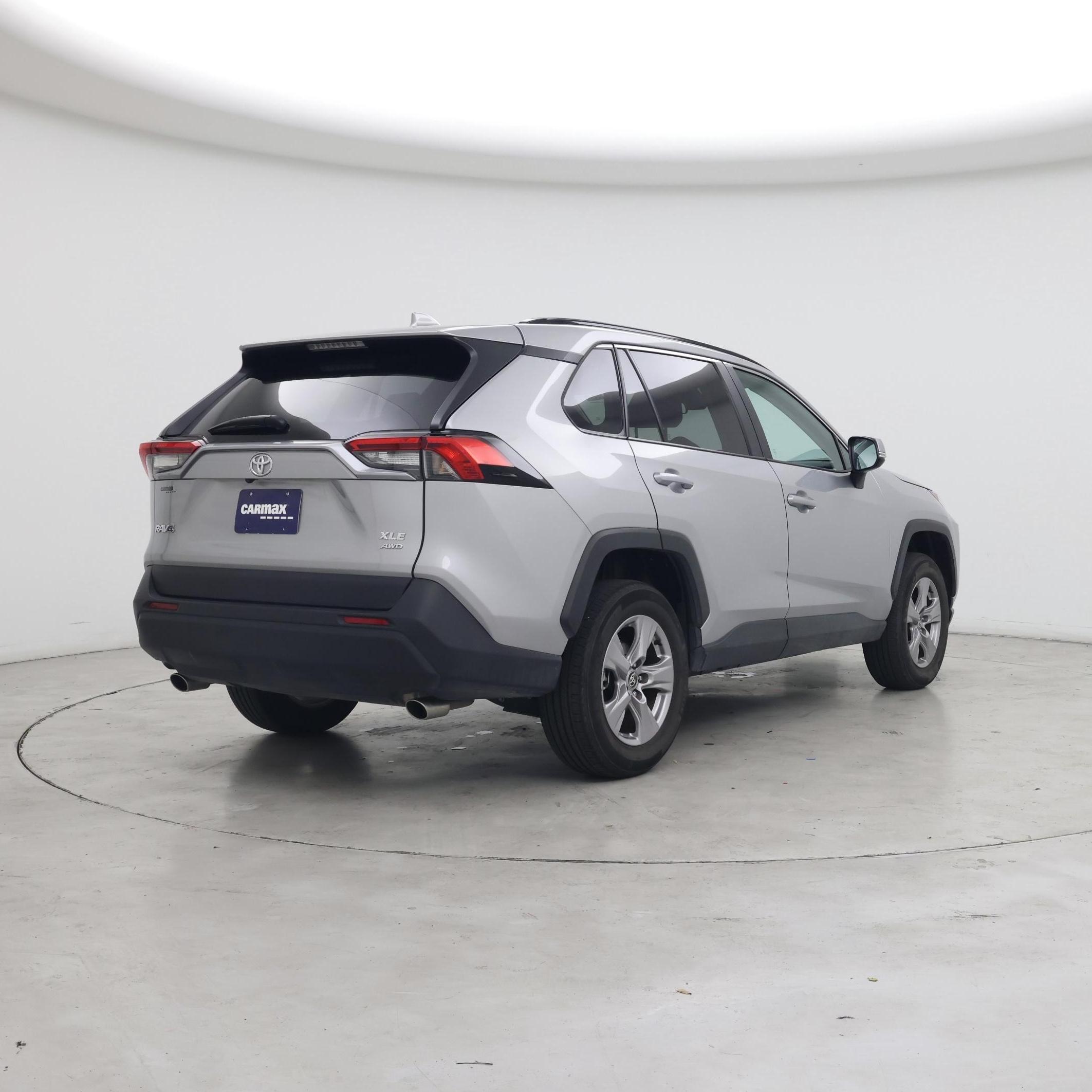 Thumbnail: 2025 Toyota RAV4 - 8