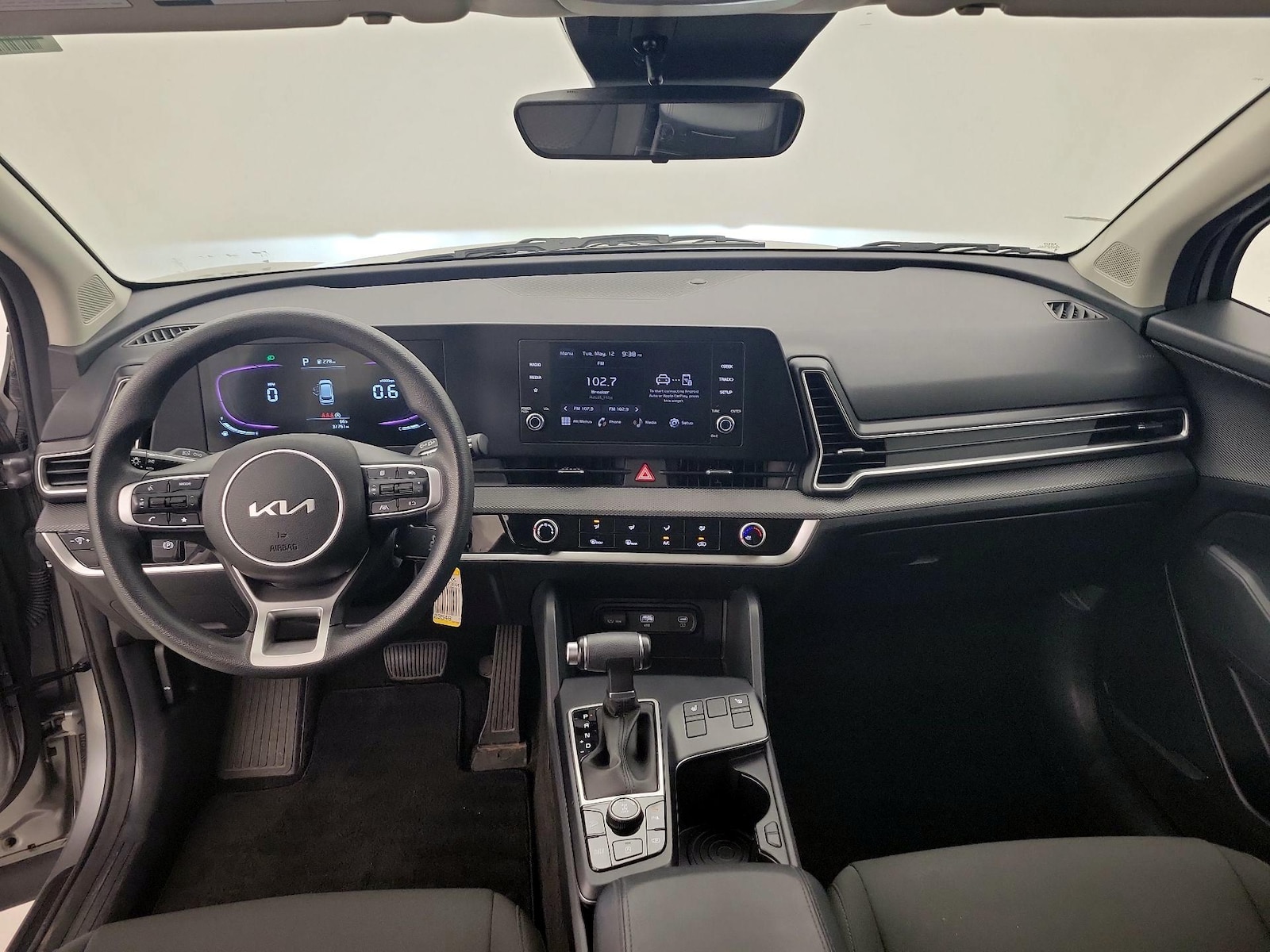 2025 Kia Sportage LX - Photo 10