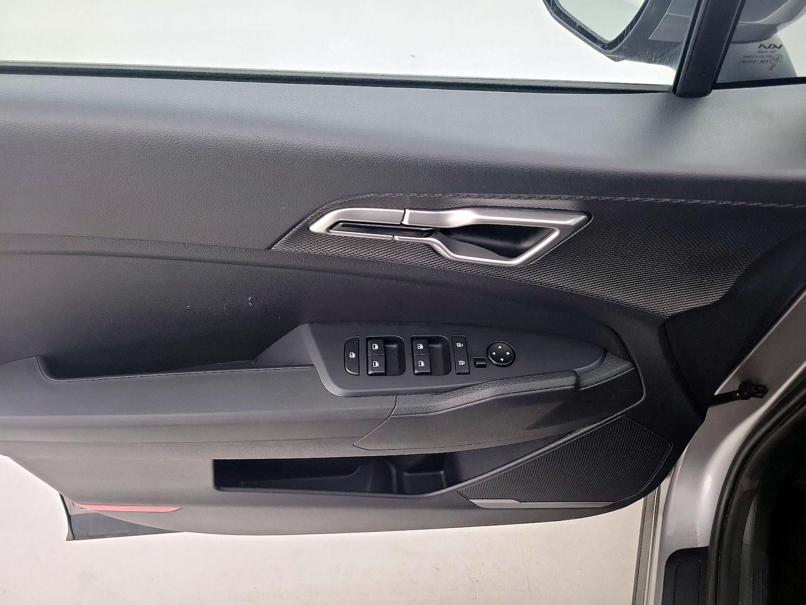 2025 Kia Sportage LX - Photo 13