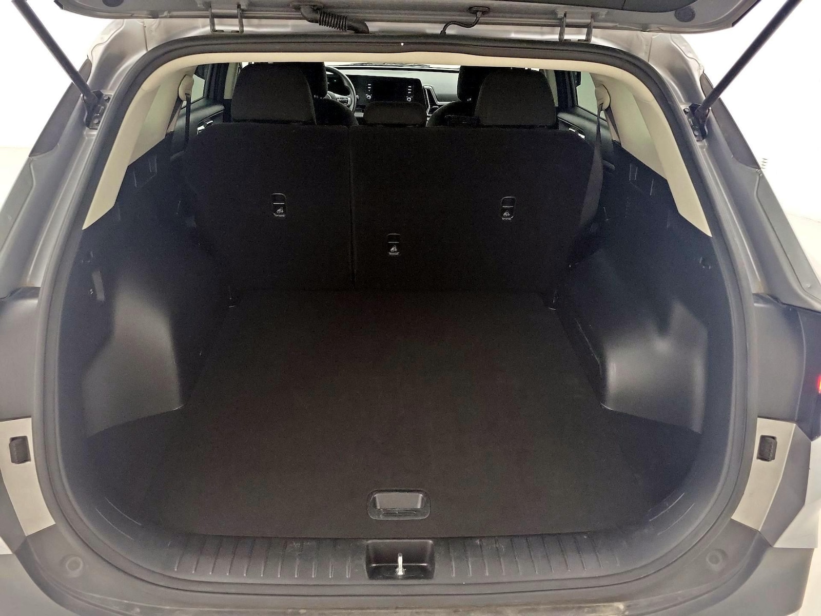 2025 Kia Sportage LX - Photo 21