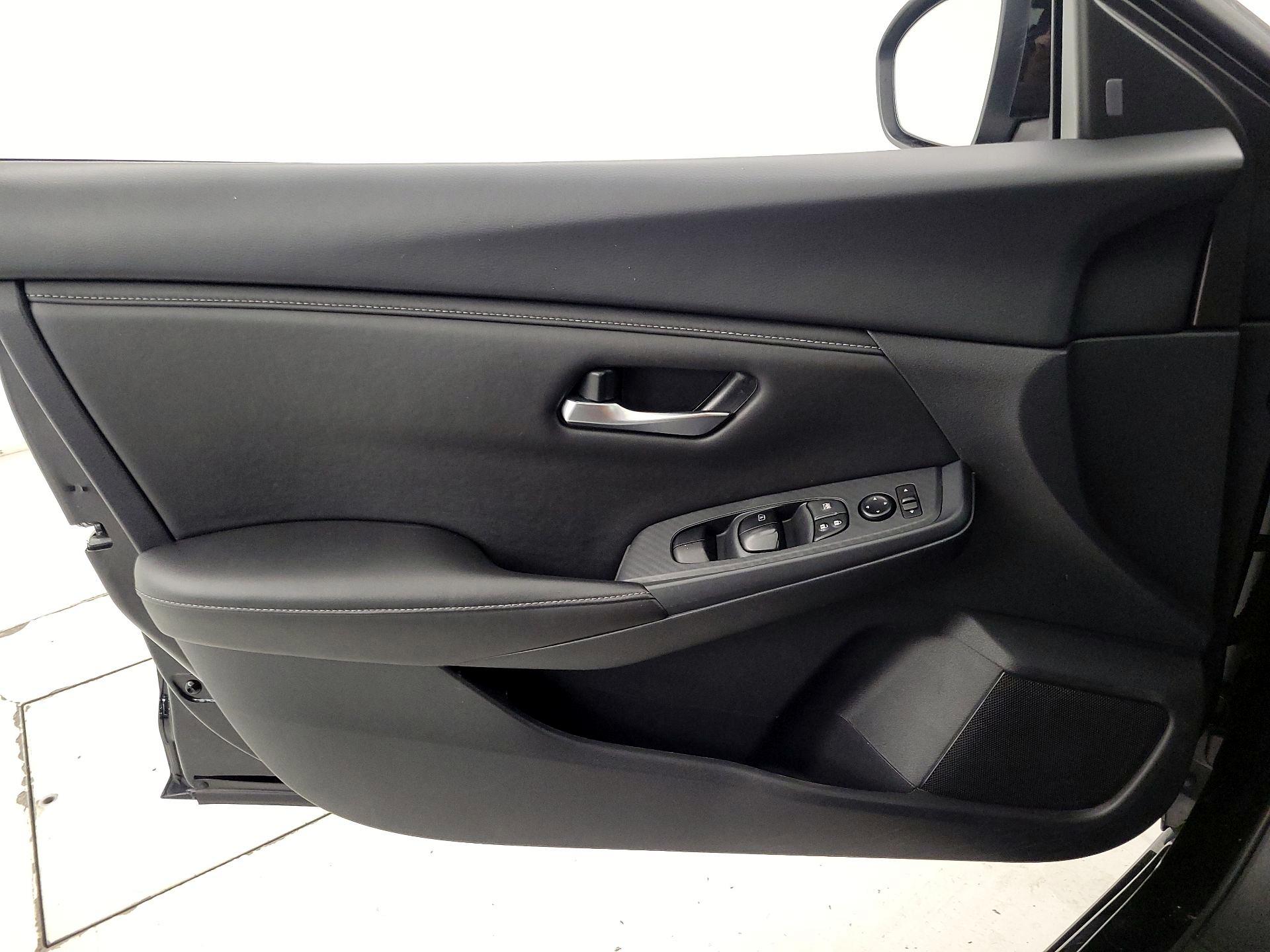 Thumbnail: 2025 Nissan Sentra - 12