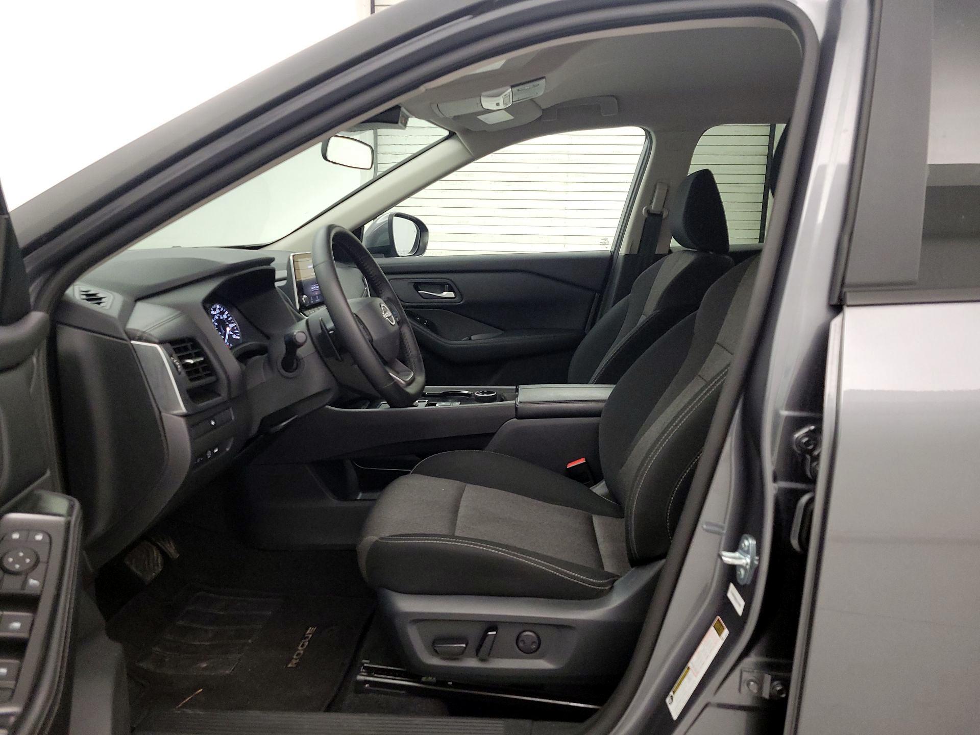 Thumbnail: 2025 Nissan Rogue - 11