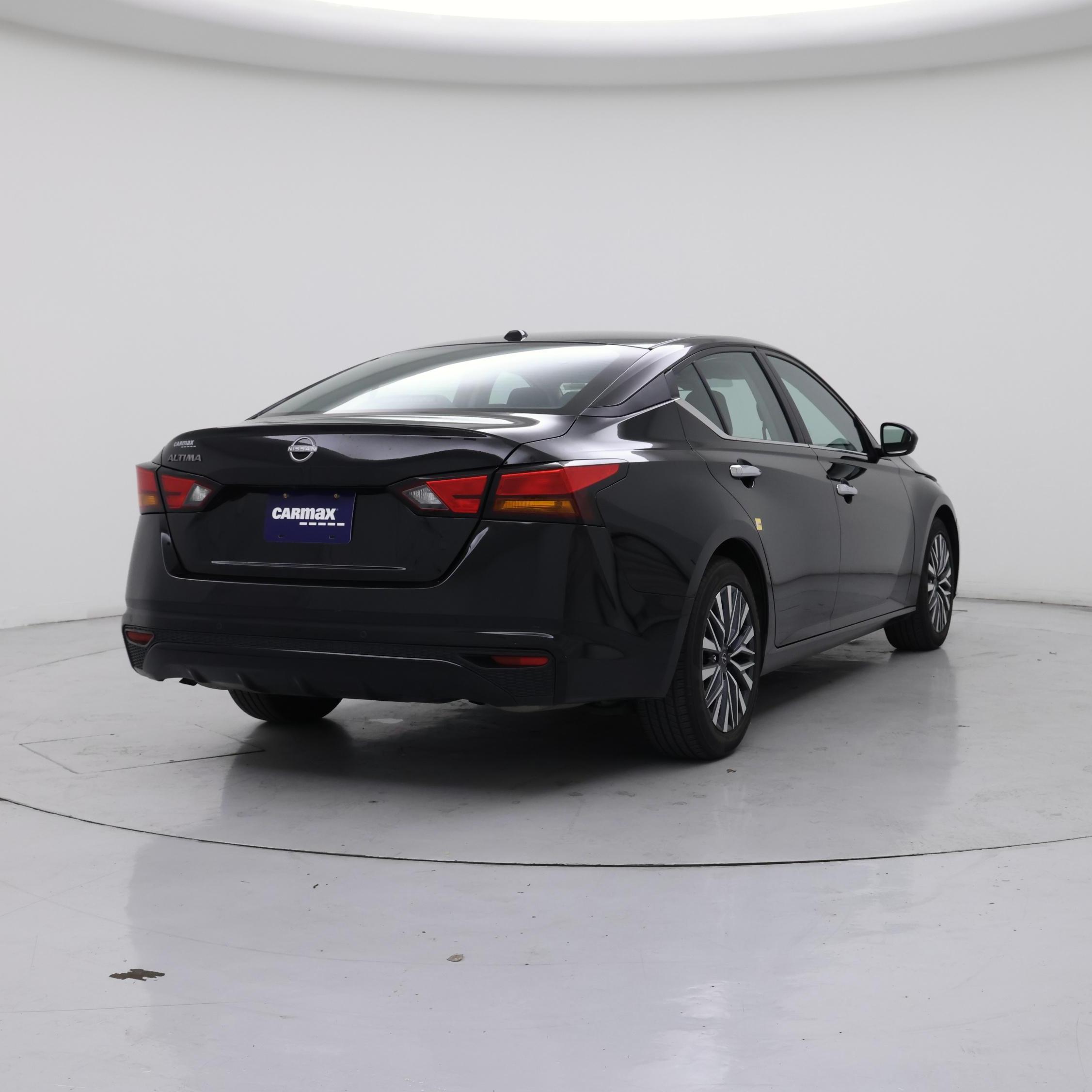 Thumbnail: 2025 Nissan Altima - 8