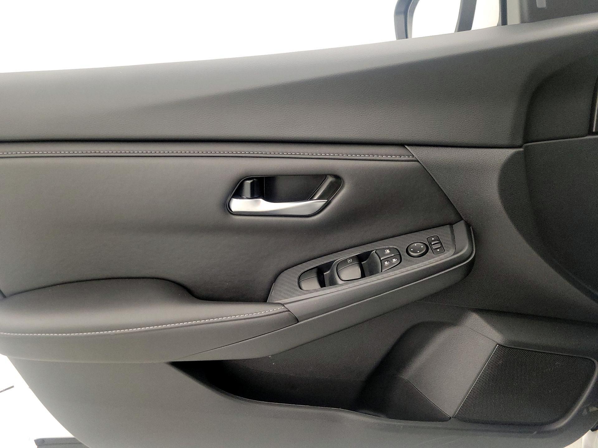 Thumbnail: 2025 Nissan Sentra - 12