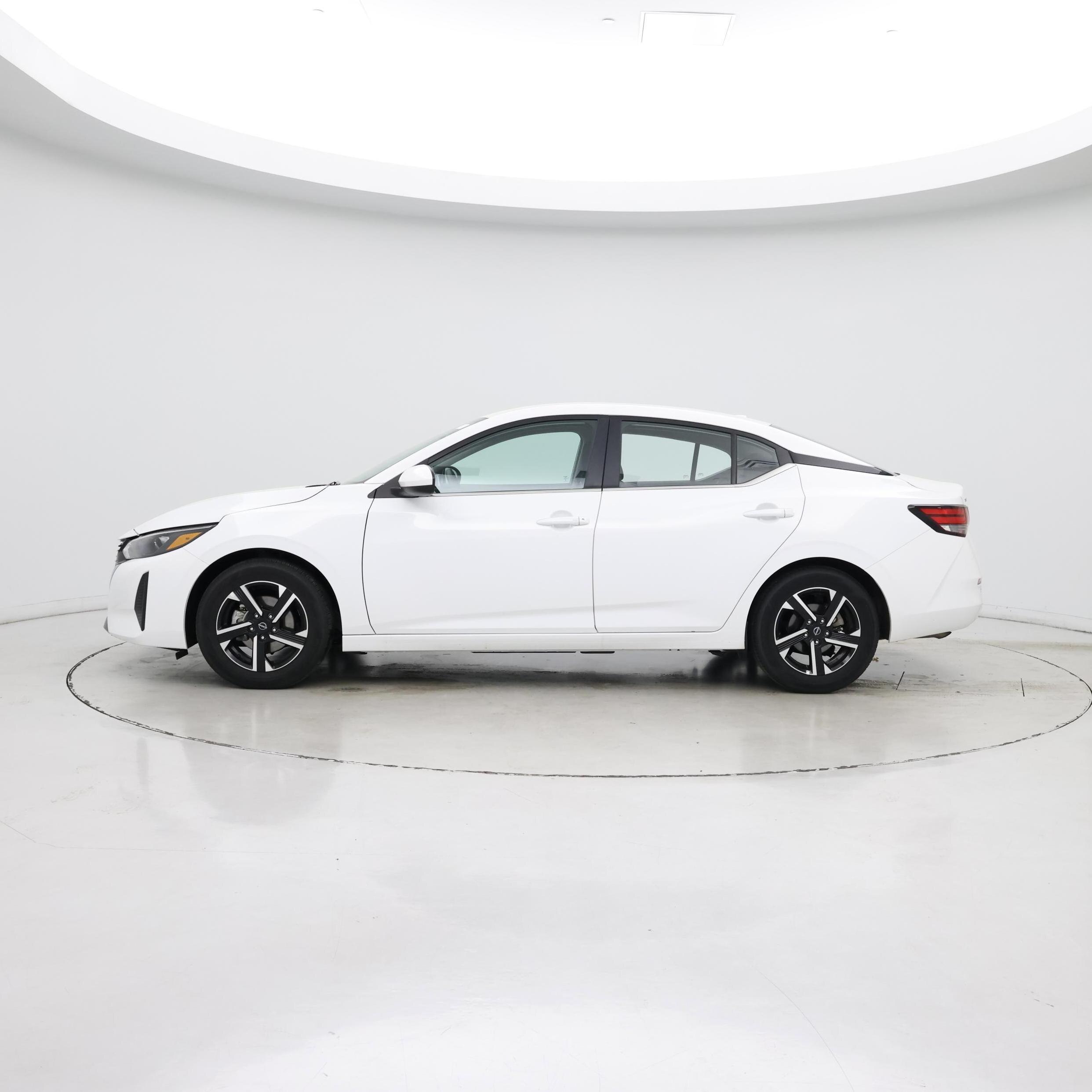 Thumbnail: 2025 Nissan Sentra - 3