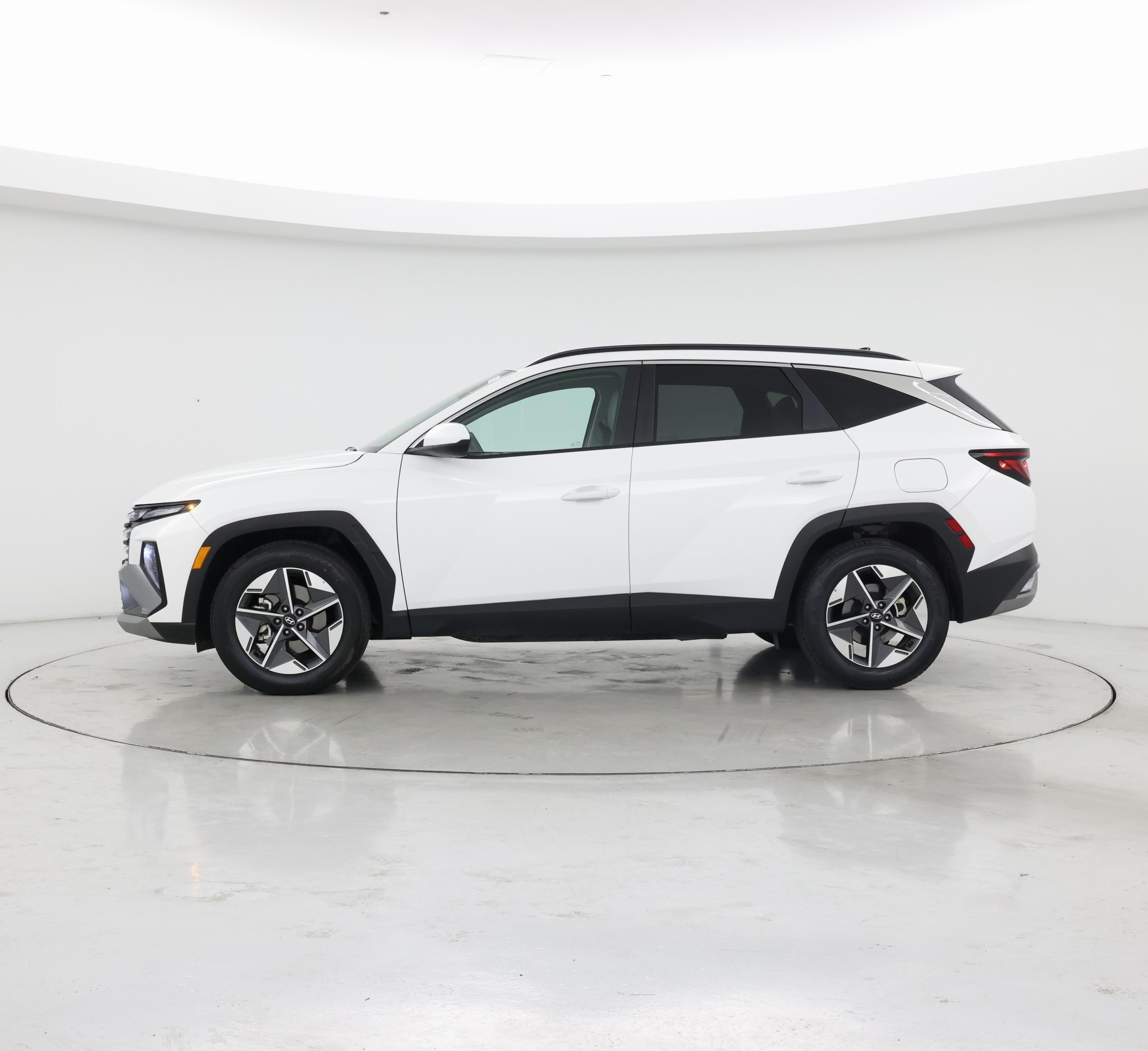 Thumbnail: 2025 Hyundai Tucson - 3