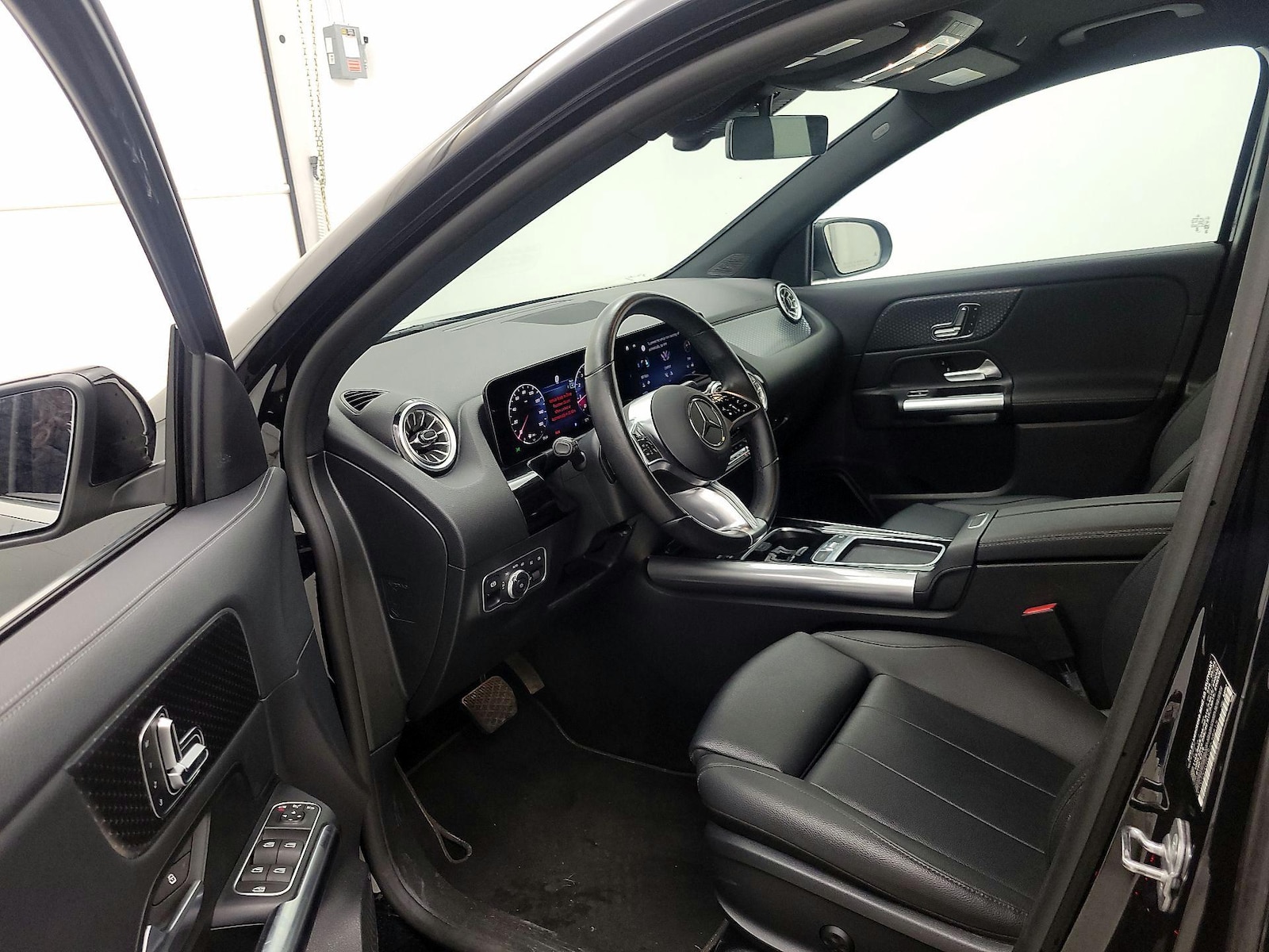 2025 Mercedes-Benz GLA GLA250 - Photo 12